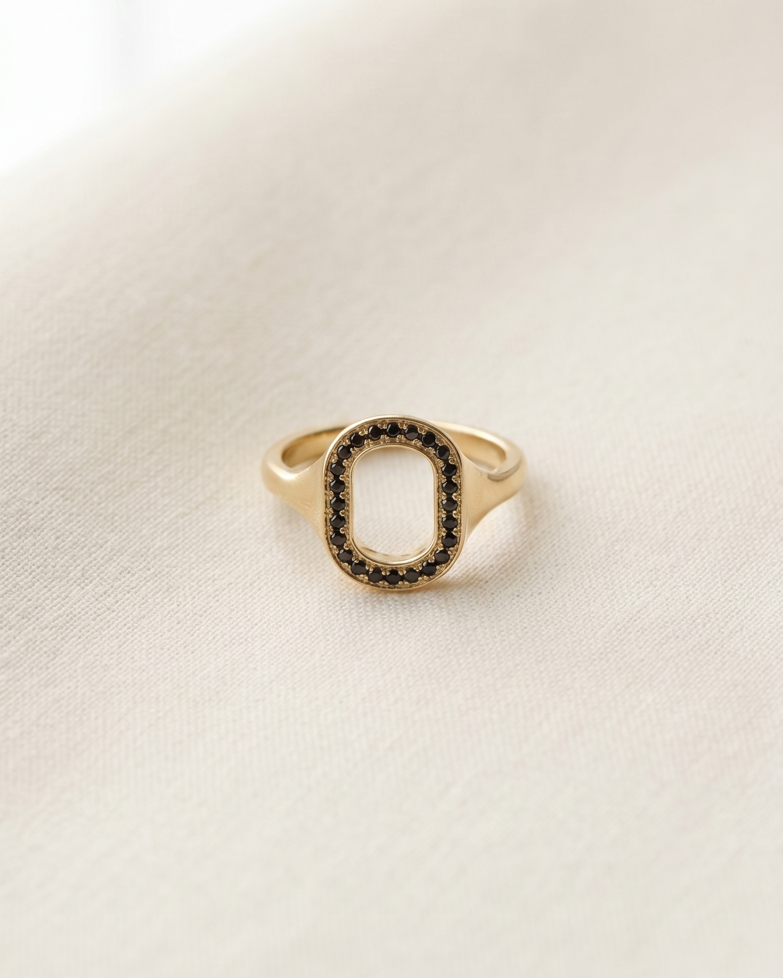 Ring 04 - Black Diamonds