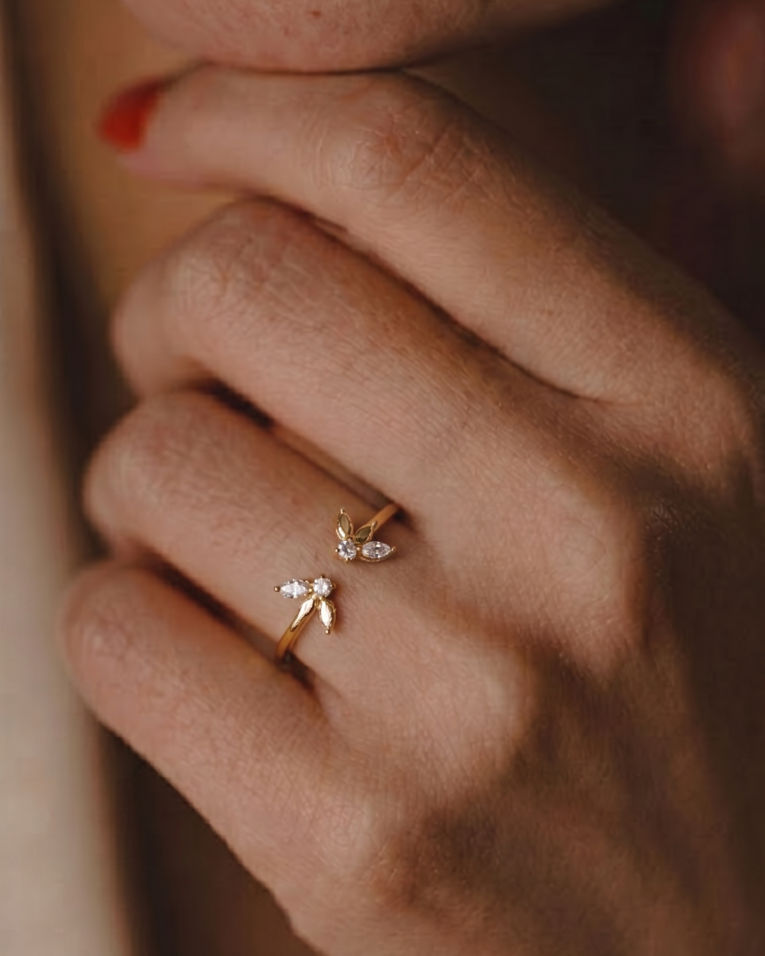 Jeanne Bécu Open Gold Ring Gold