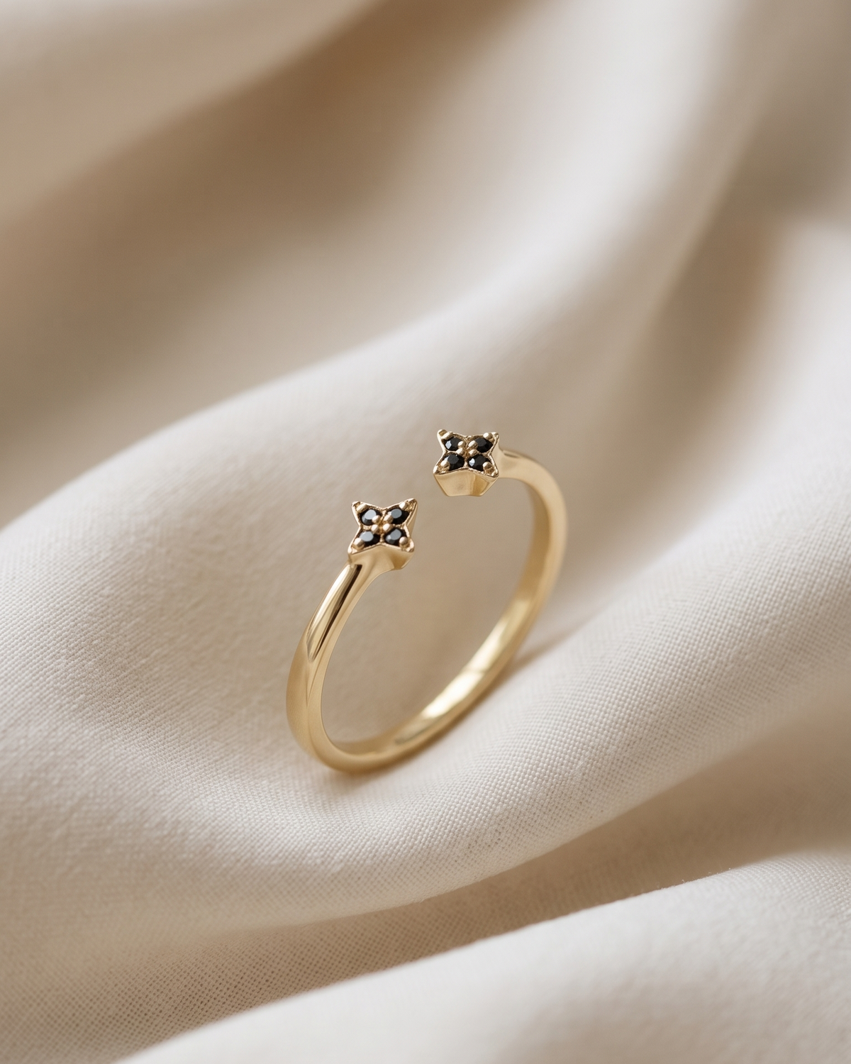 Mercury Ring with Black Diamonds