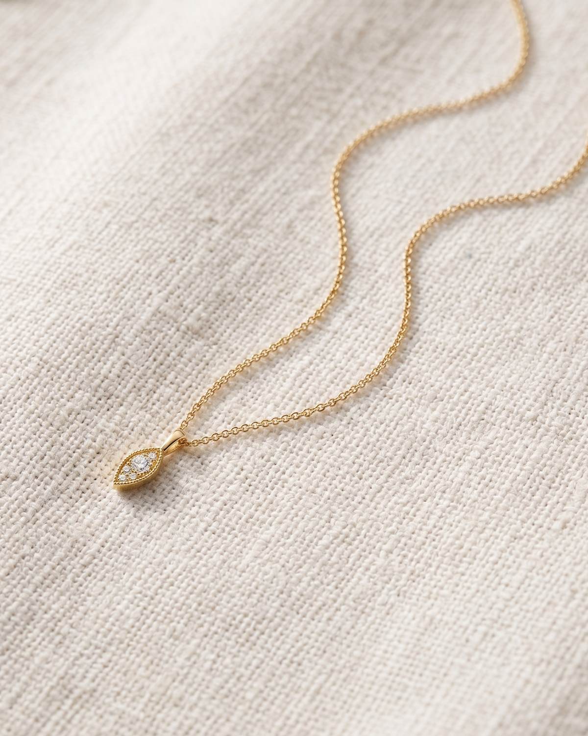 Jane pendant white diamonds