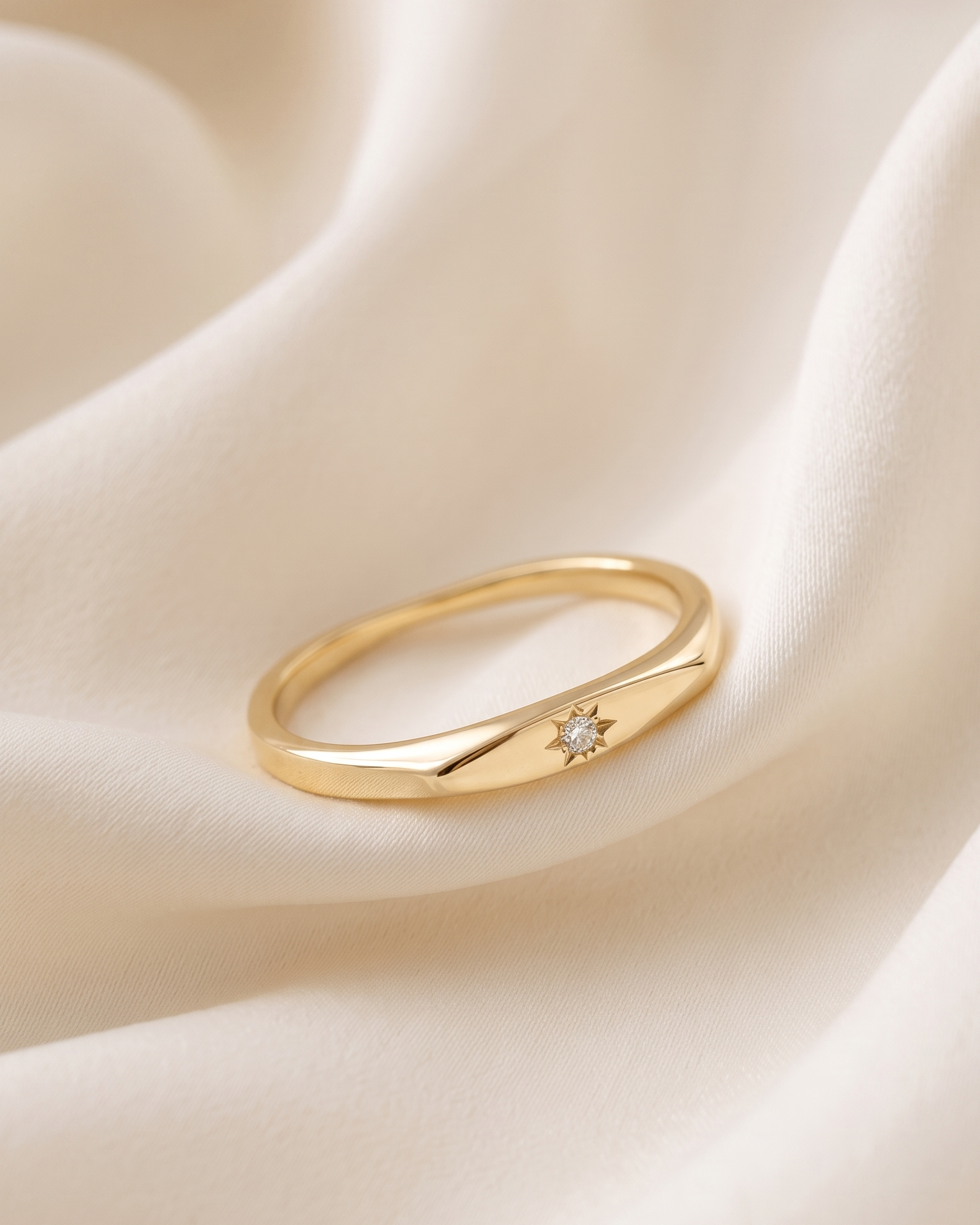Jackie Gold Ring Star Setting Diamond