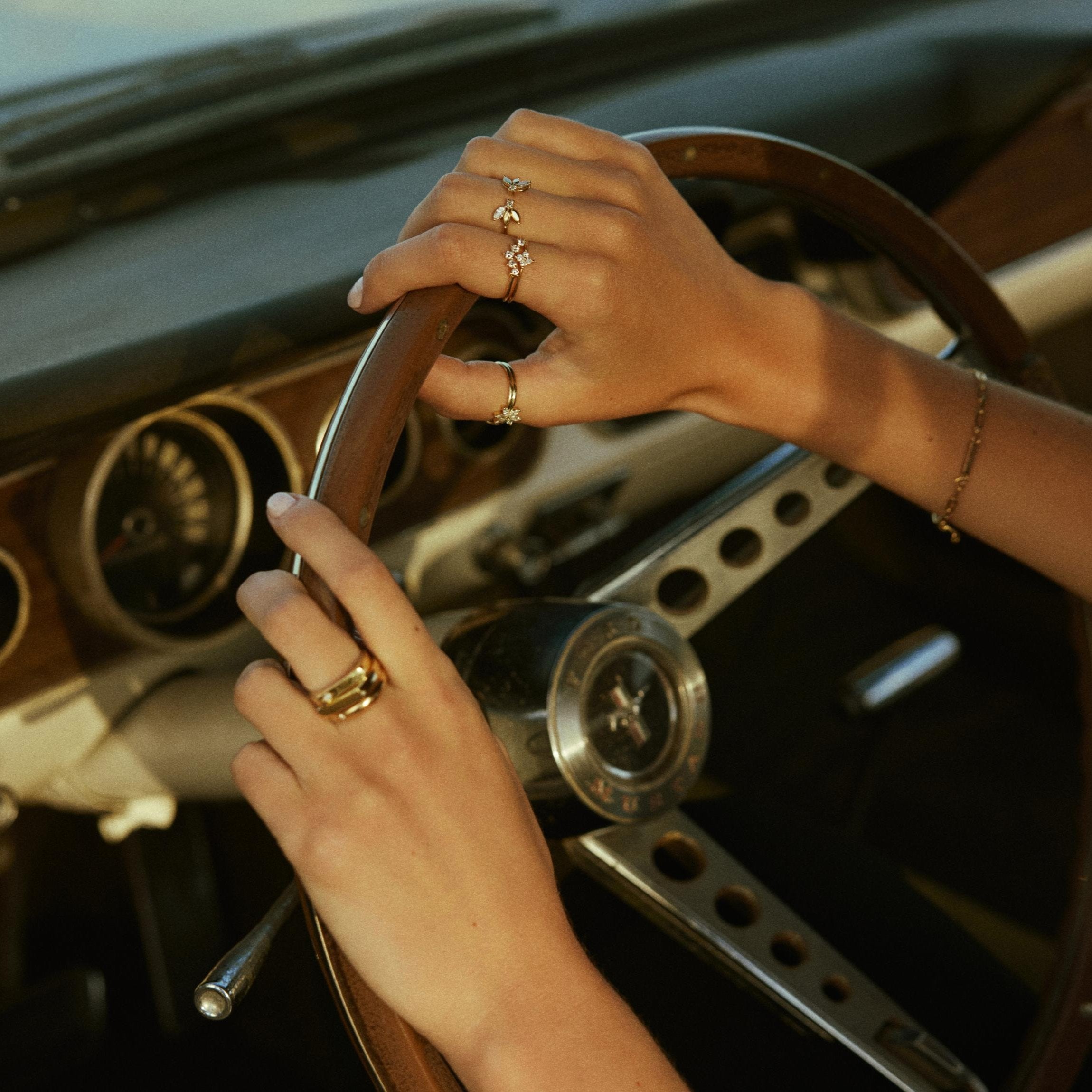 Beth Gold Ring With White Diamonds