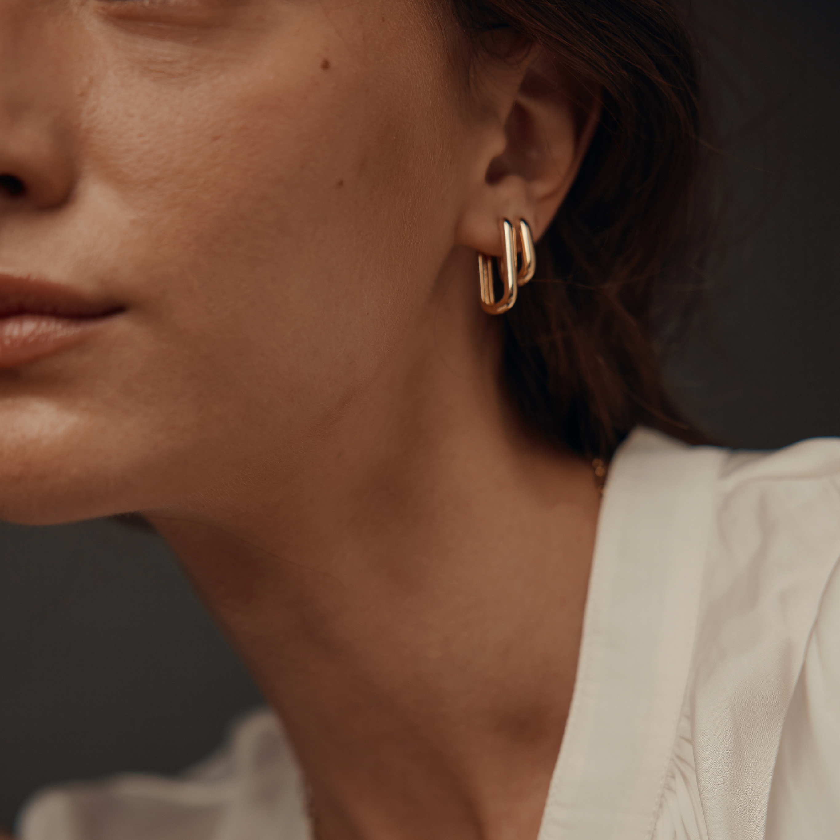 Ava gold hoop earring