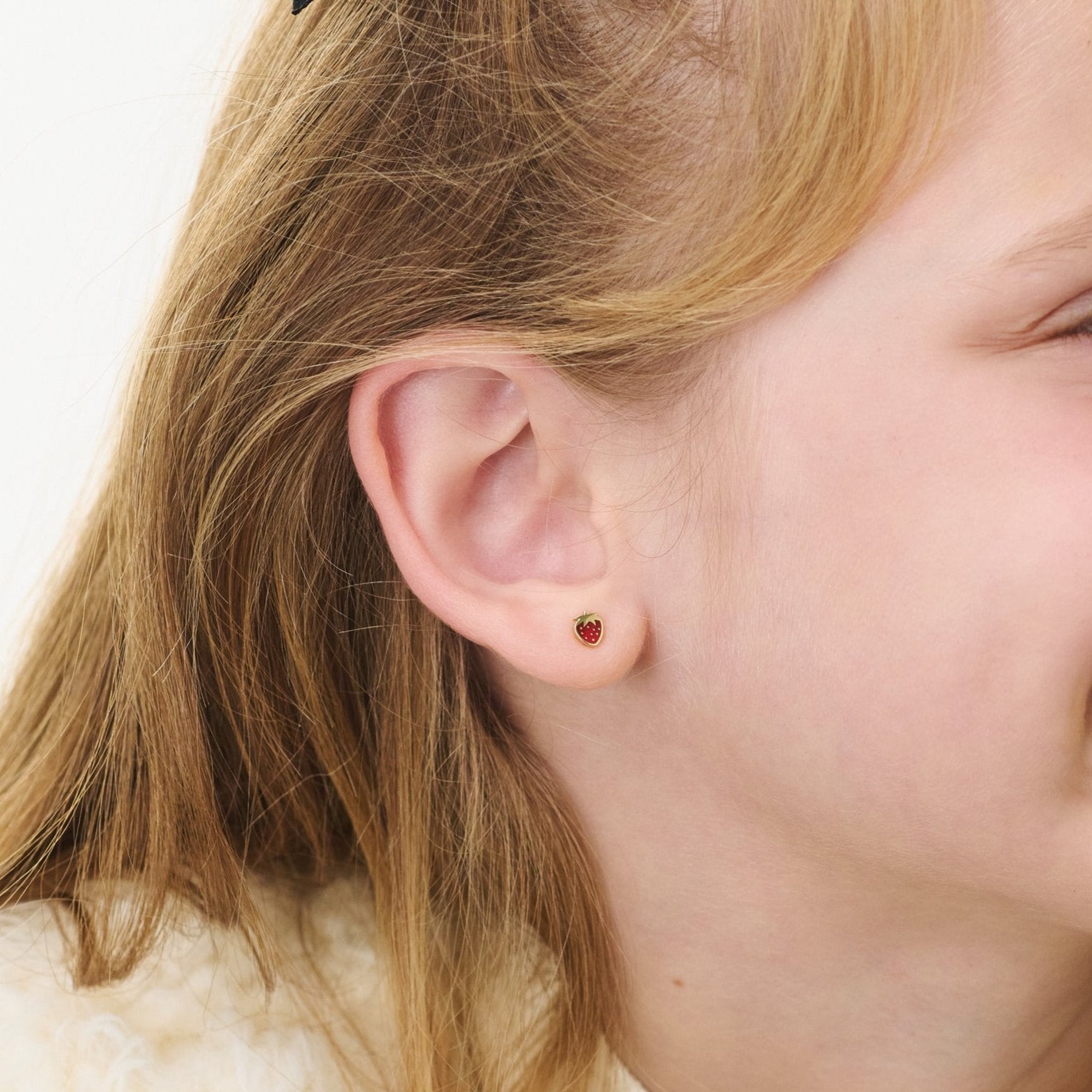 Red strawberry earring with gold dots
