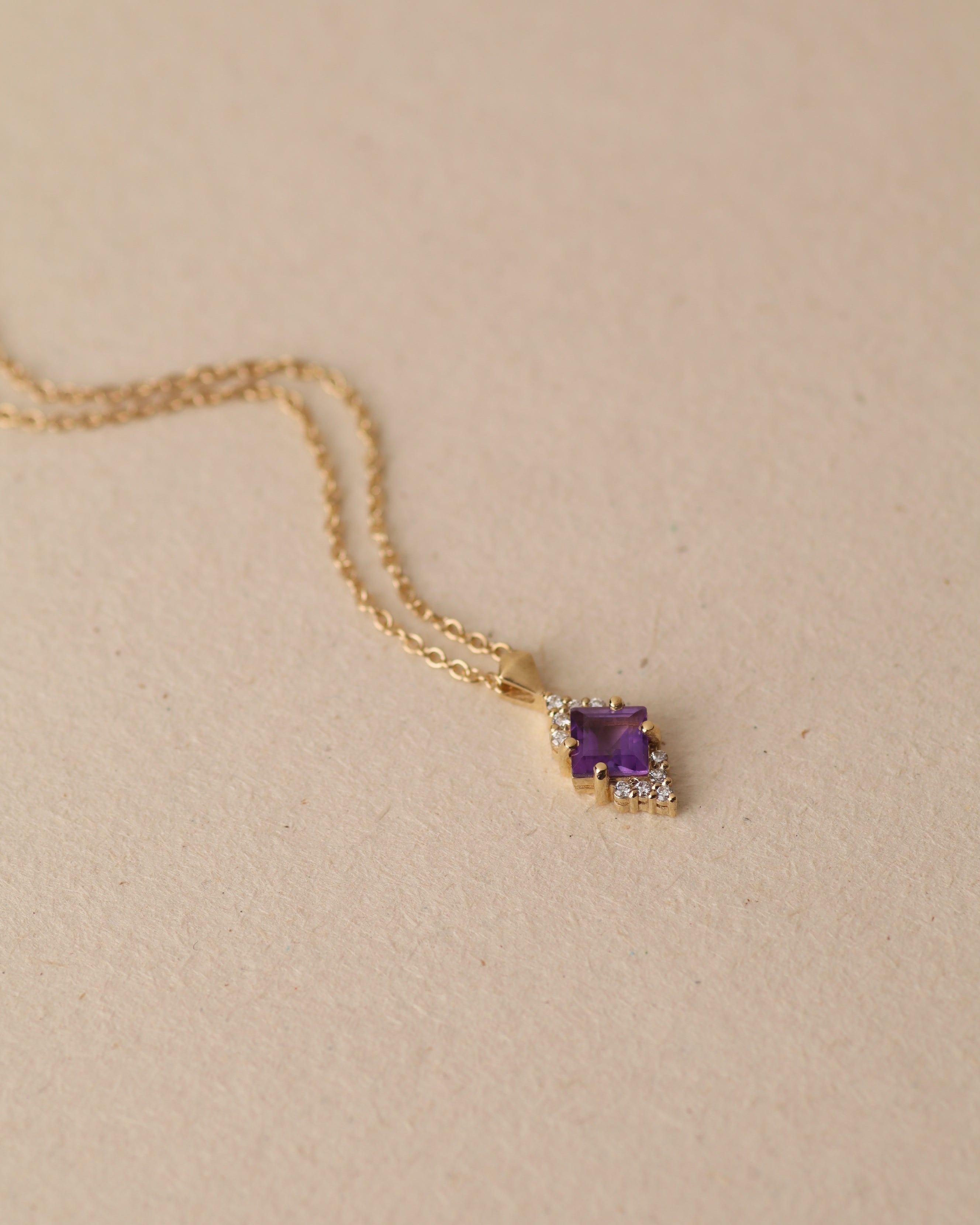 Juliette Necklace With Diamonds and Amethyst