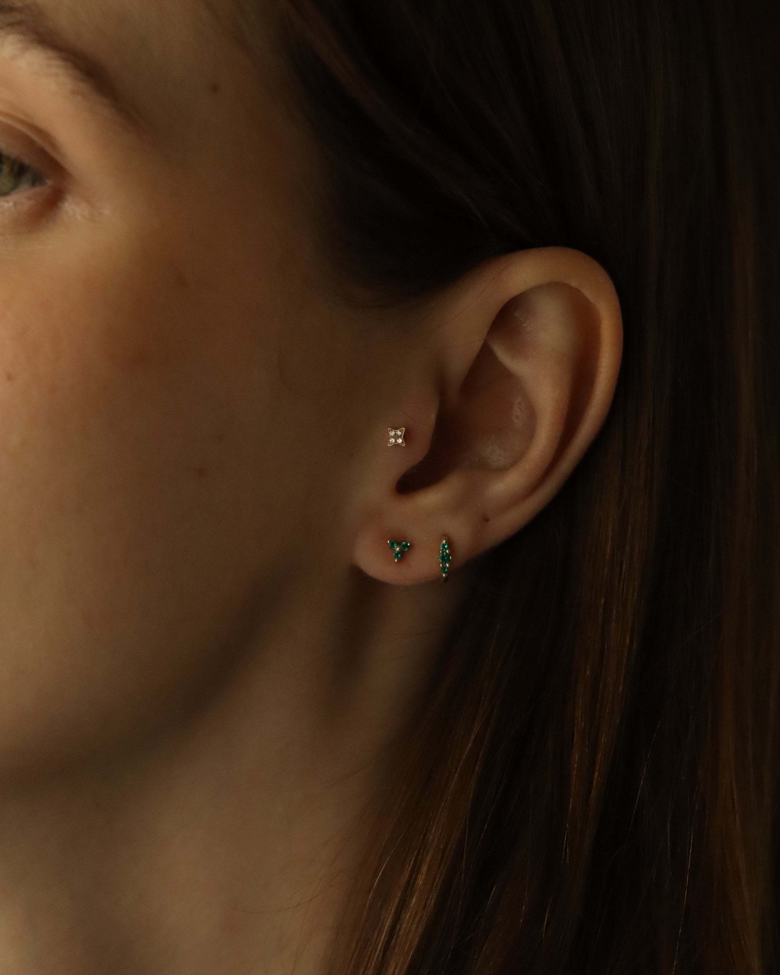 Mini Grace Earring With Emerald