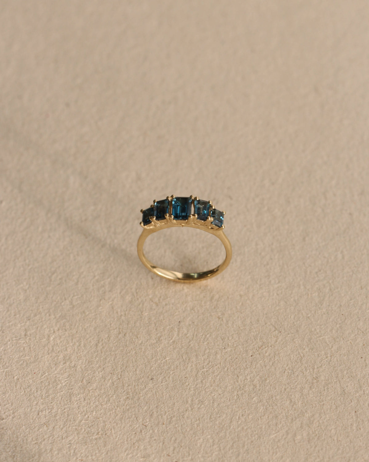 Alexandrina Gold Ring With blue topaz