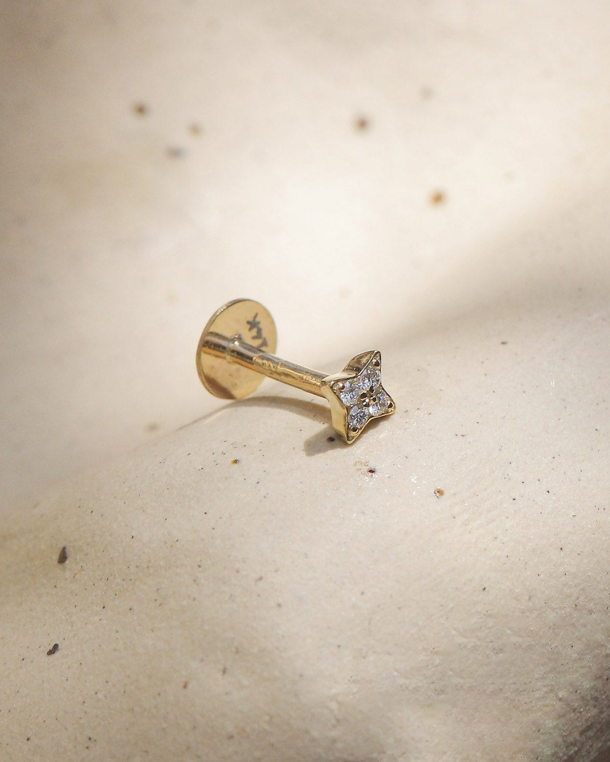 Mini Venus Gold Piercing Earring White Diamonds