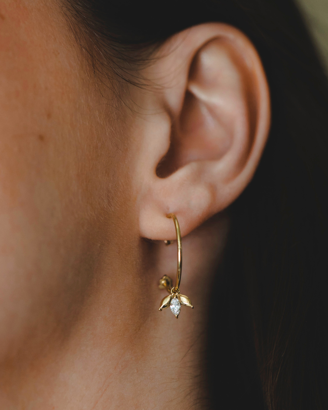 Du Barry Hoop Earring White Diamonds