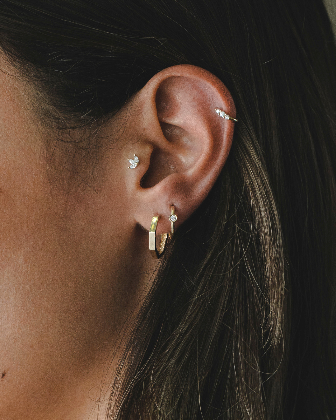 Alexis Medium Hoop Gold Earring Diamond