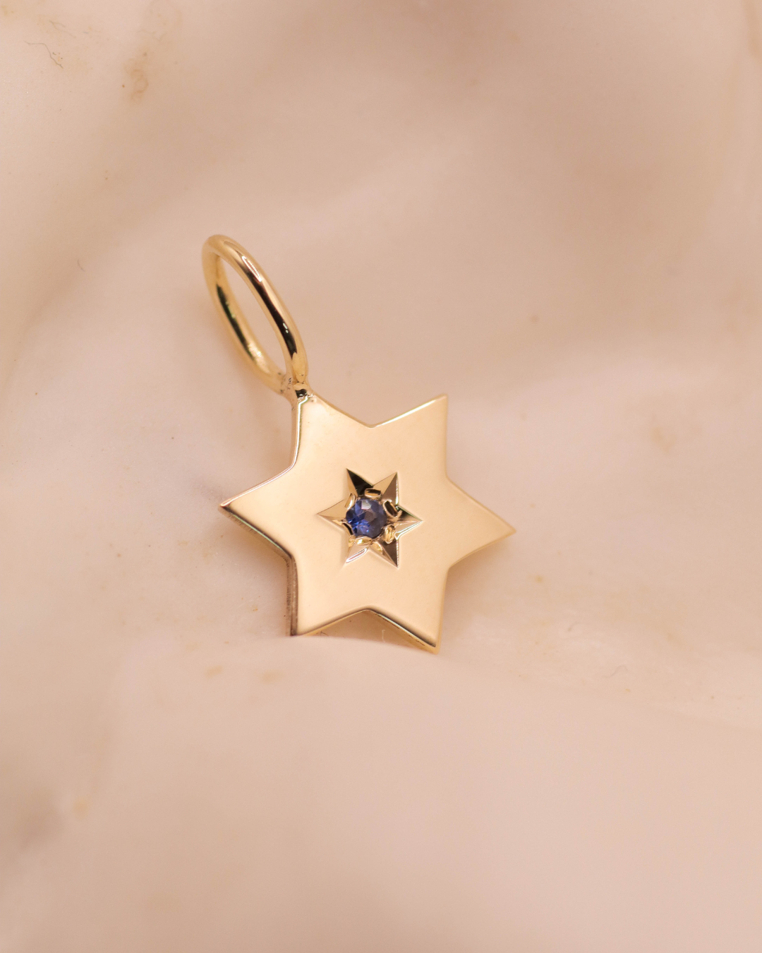 The Gaza envelope Shield Star Of David Gold pendant Sapphire