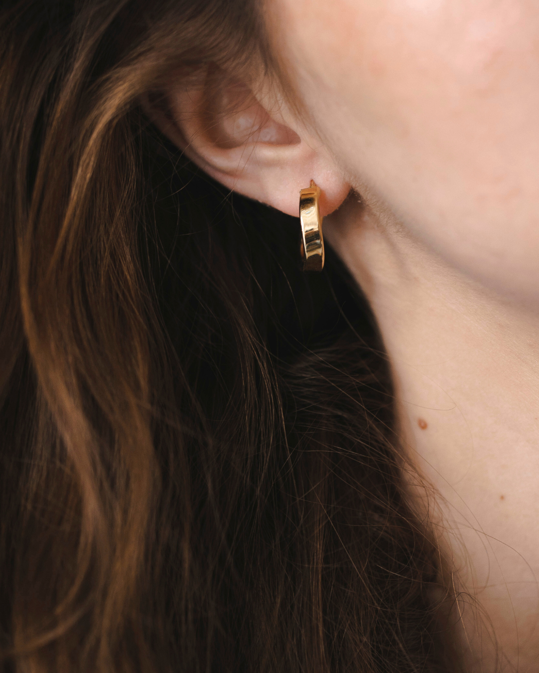 Jessica gold hoop earring