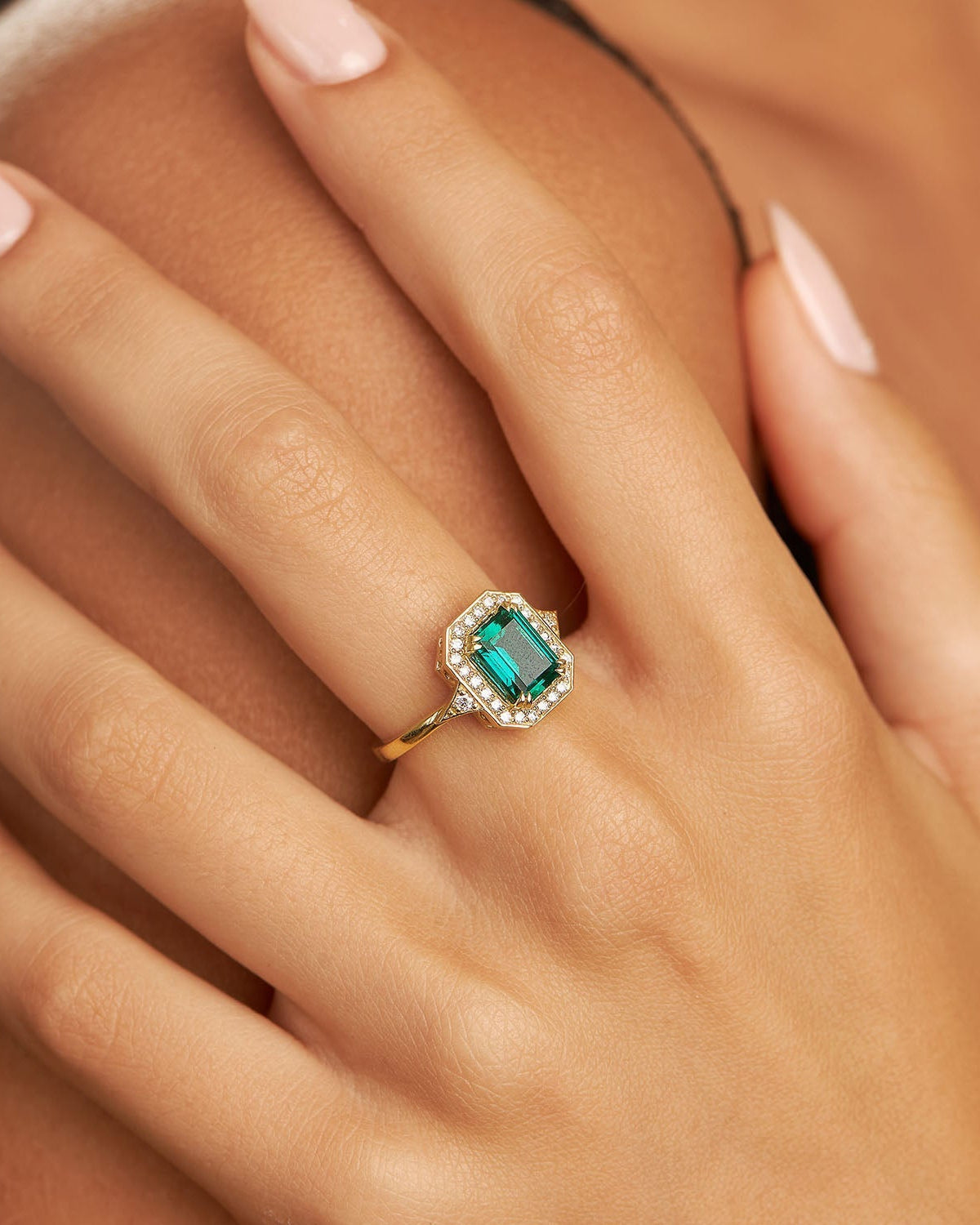 Katerina Ring With Chatham Emerald
