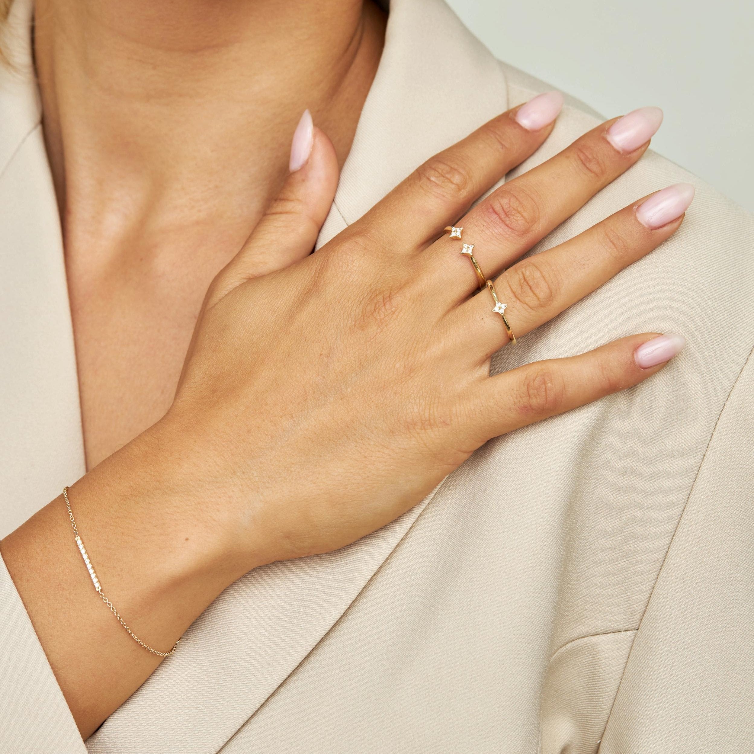 Mars Ring With White Diamonds