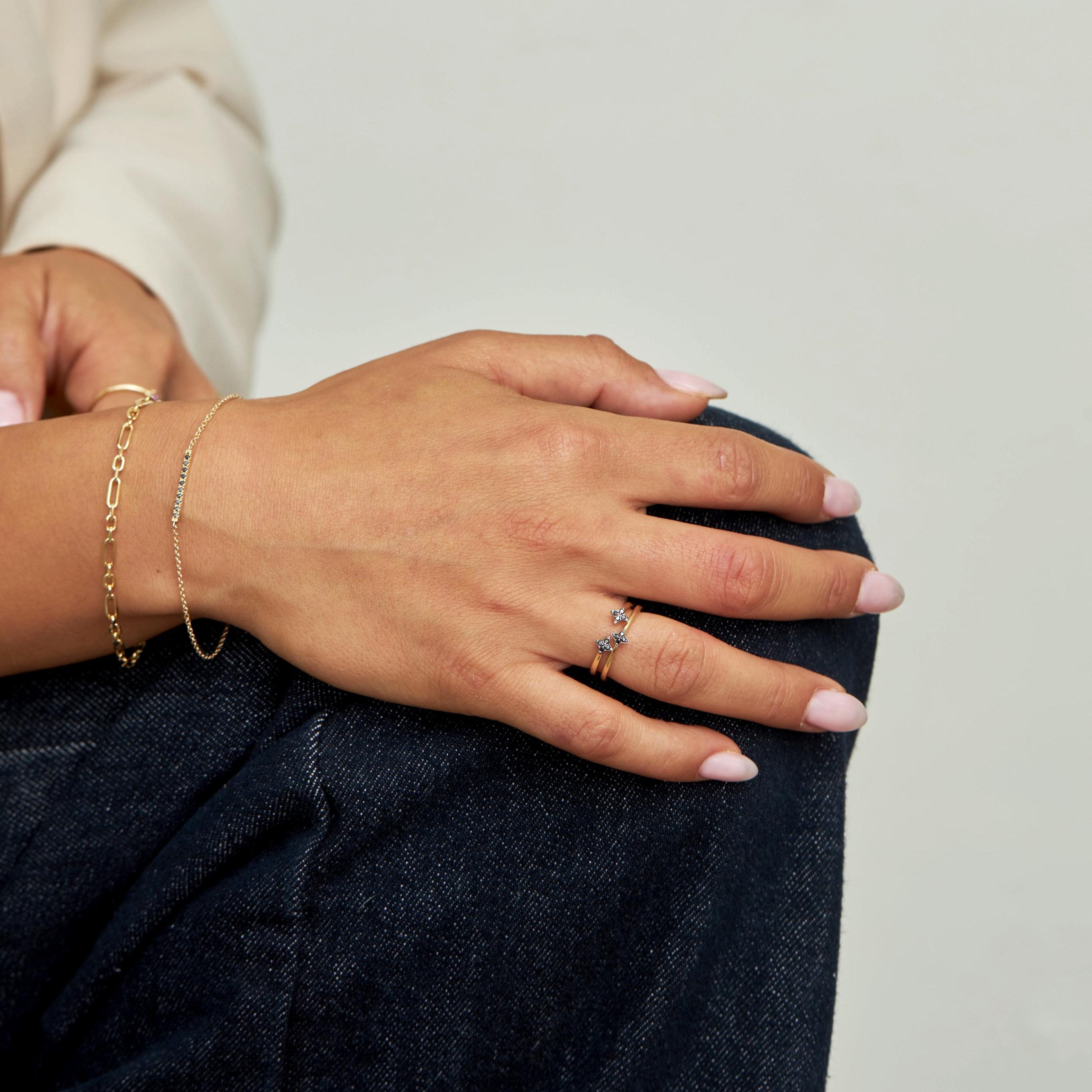 Mars Ring With Black Diamonds