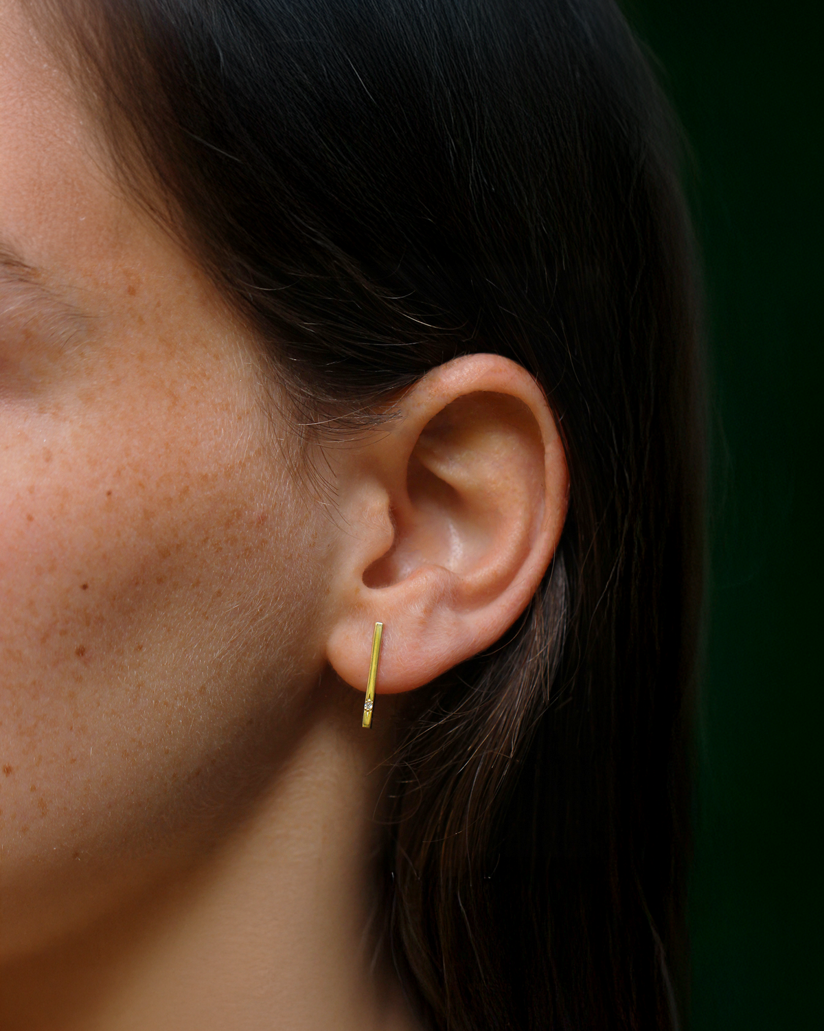Long Bar Earring Star Setting