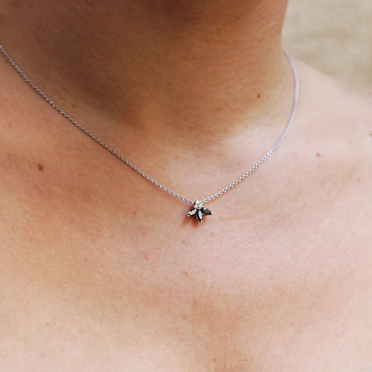 Jeanne Poisson Necklace Black Diamonds