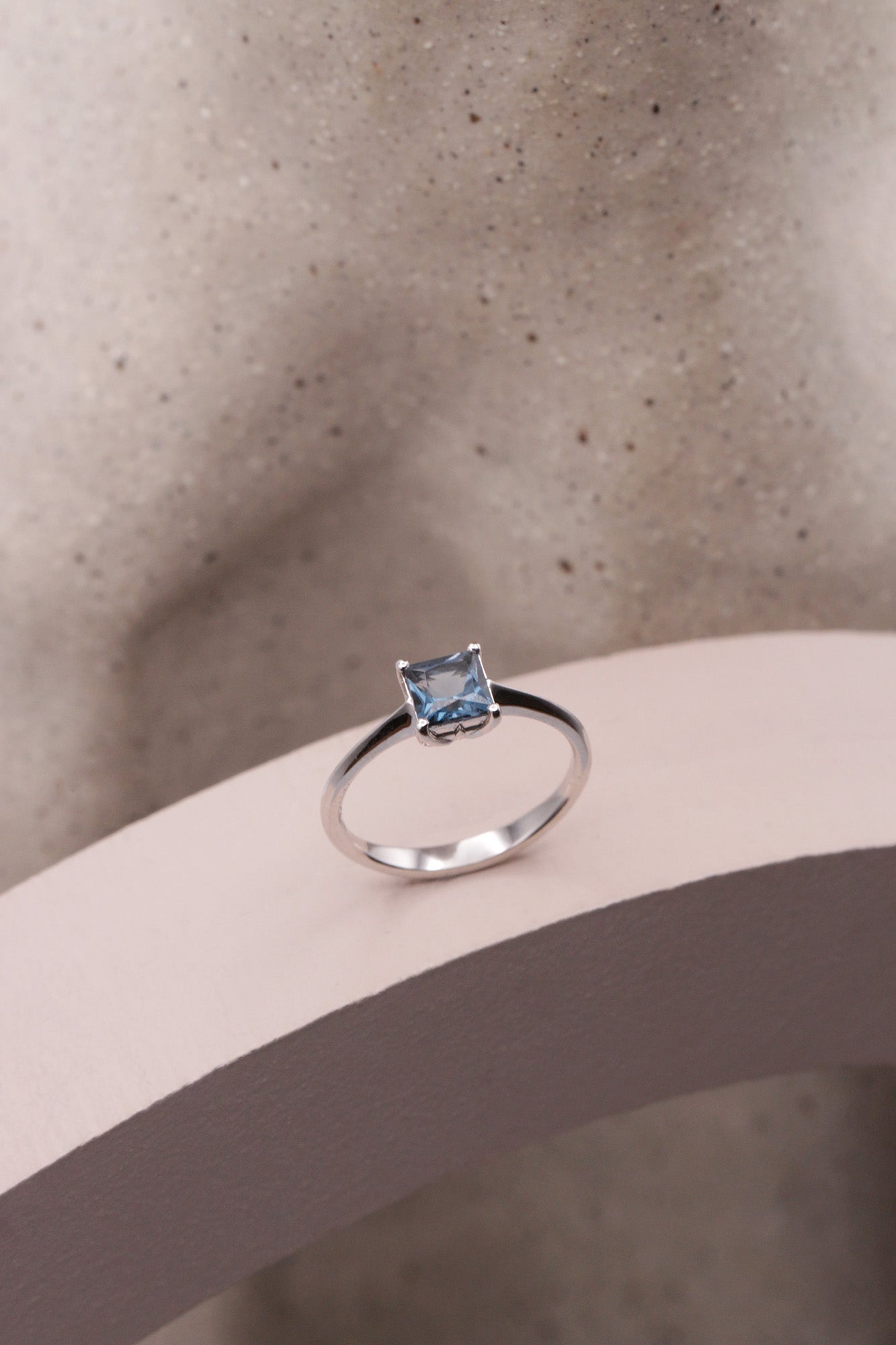 Garbo Ring With Blue Topaz