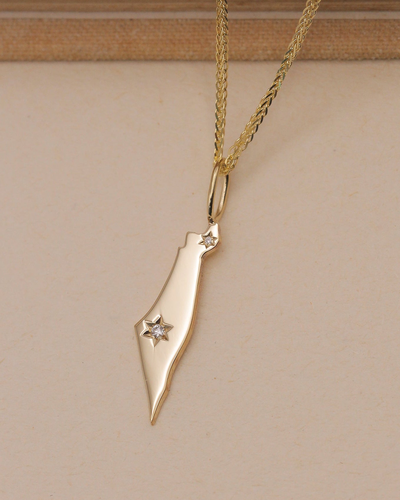 Israel Gold pendant With Diamonds