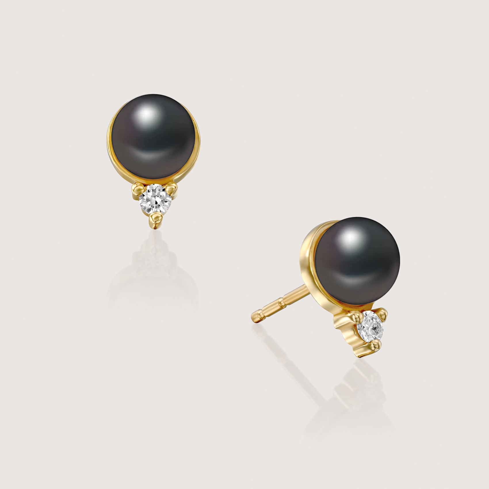 Scarlett Earring black pearl