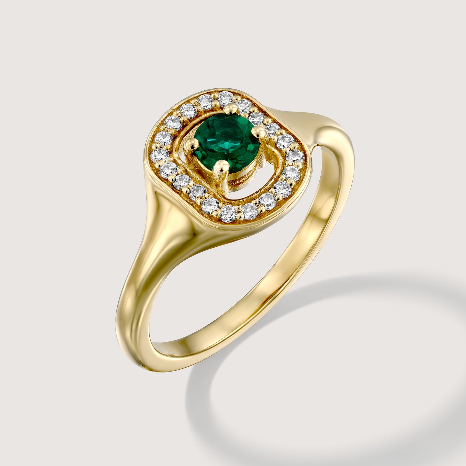 Ring 05 - Emerald & White Diamonds