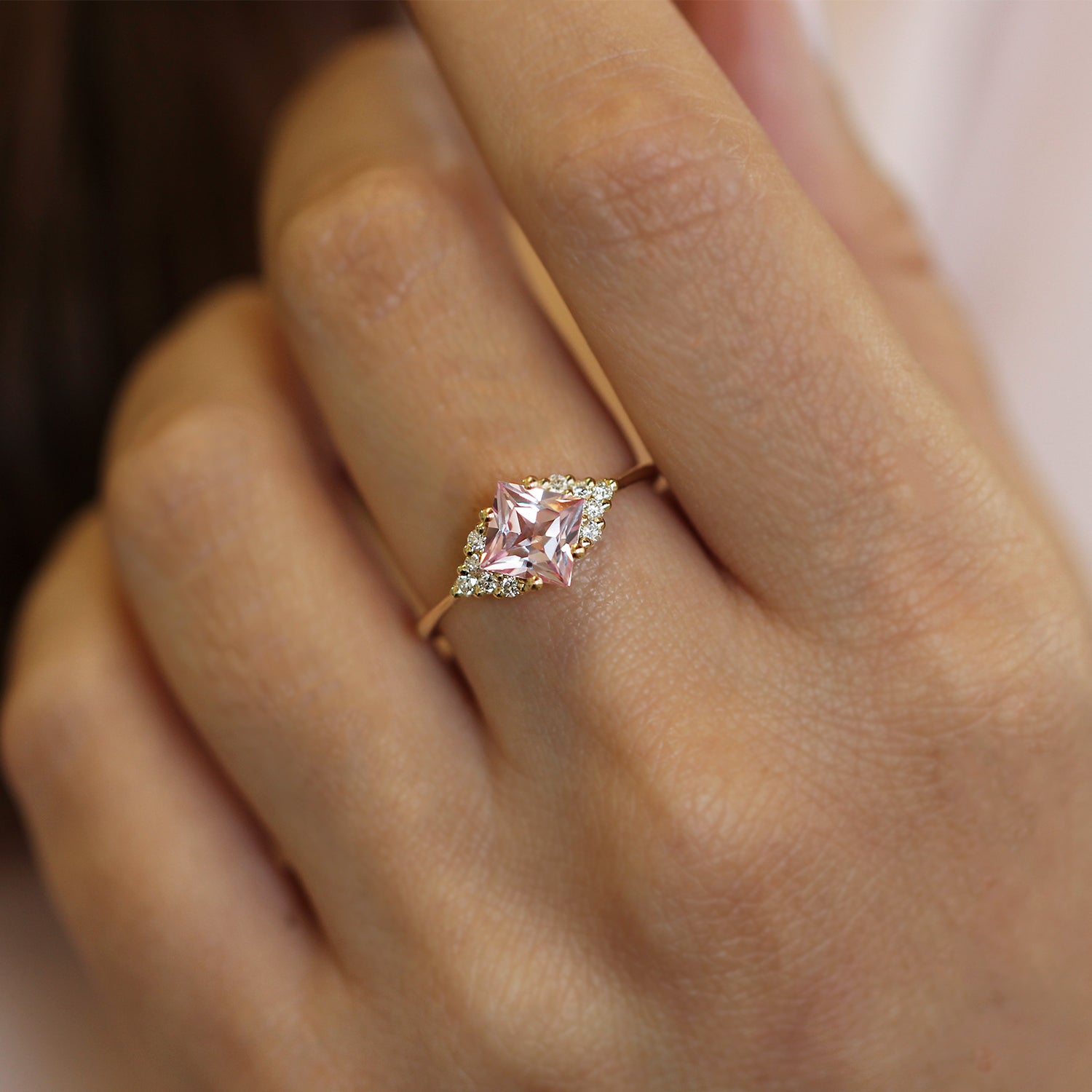 Juliette Ring With Diamonds and Morganite