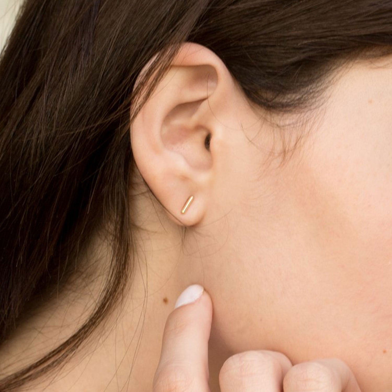 gold bar earrings no stones