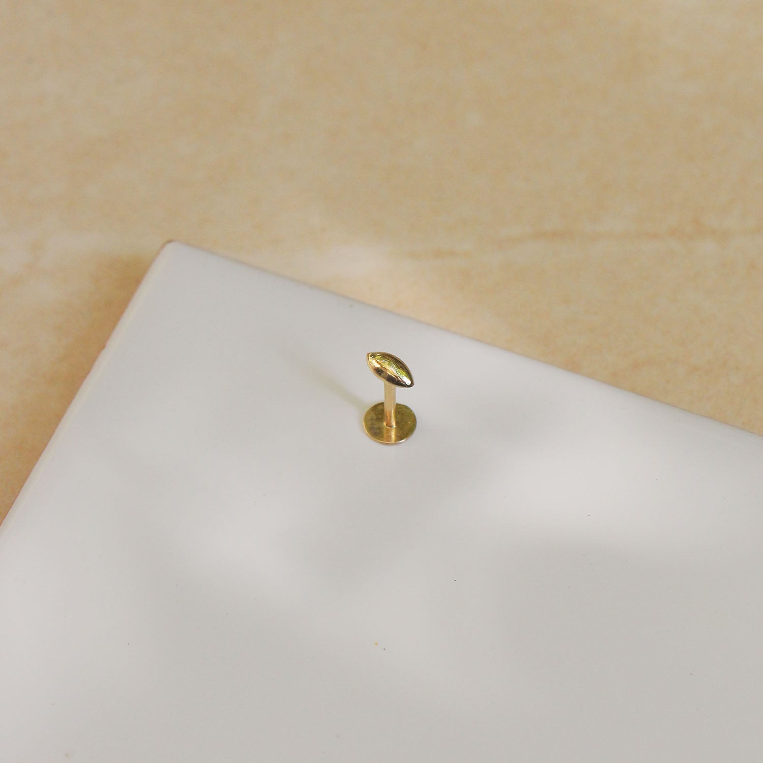 Holly Piercing Earring