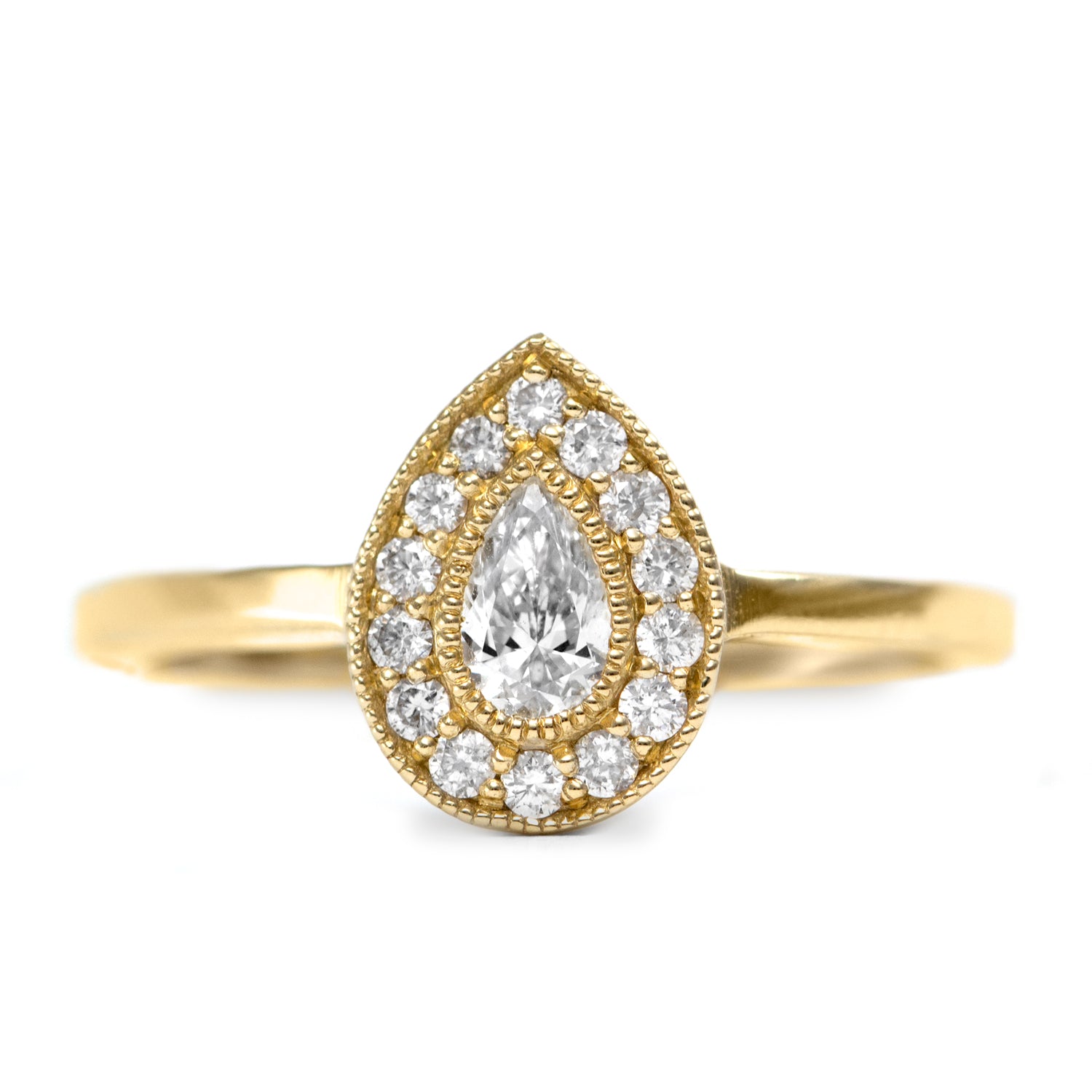 pear diamond engagement ring