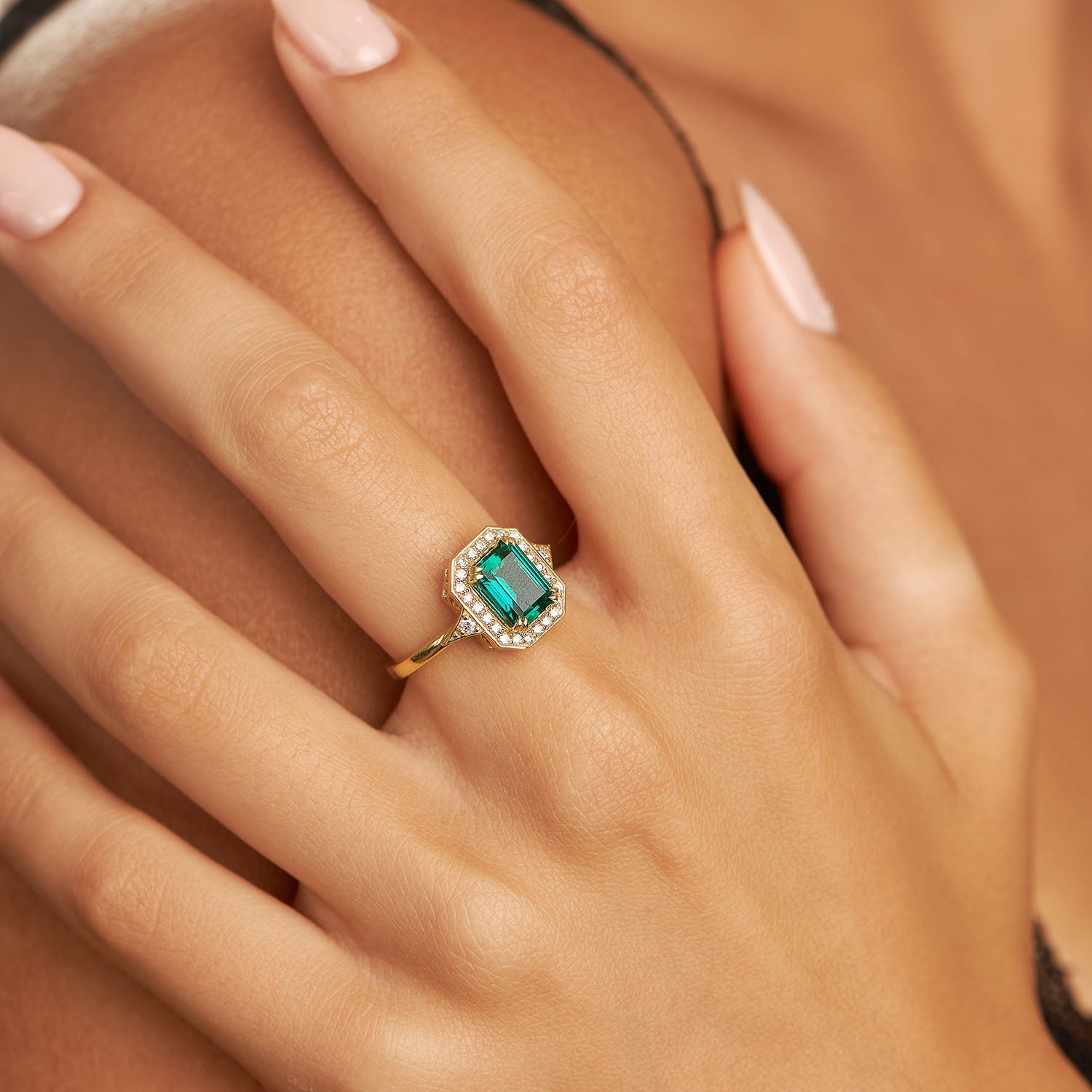 Katerina Ring With Chatham Emerald