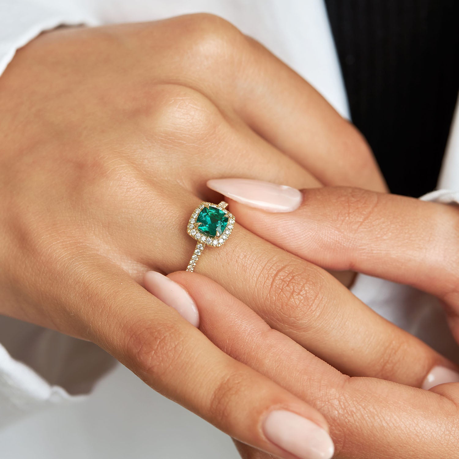 Rachel Ring With Emerald and Diamonds