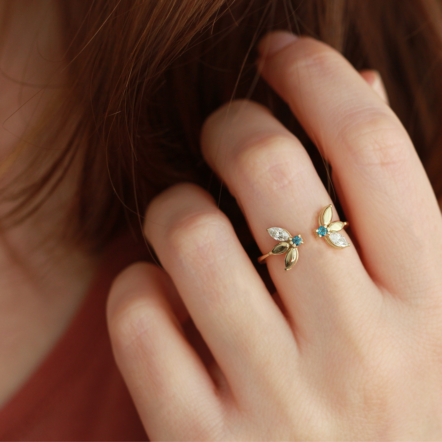 Enlarged Jeanne Bécu Open Gold Ring With Diamonds & Blue Topaz