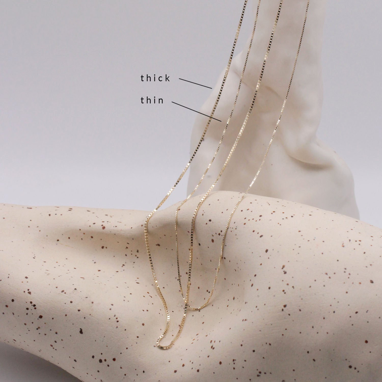 Thin Camille necklace