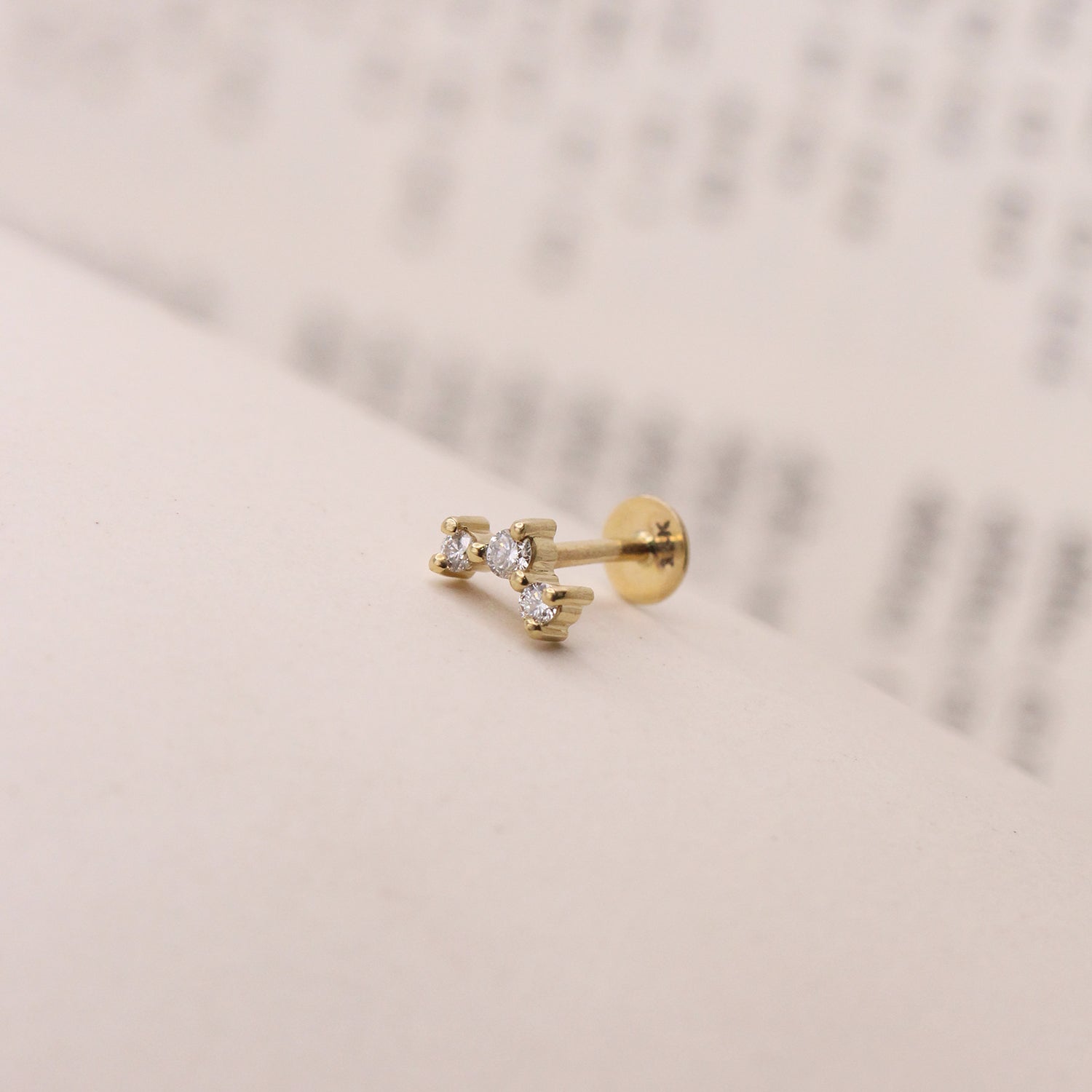 Frida Piercing Earring With White Diamonds