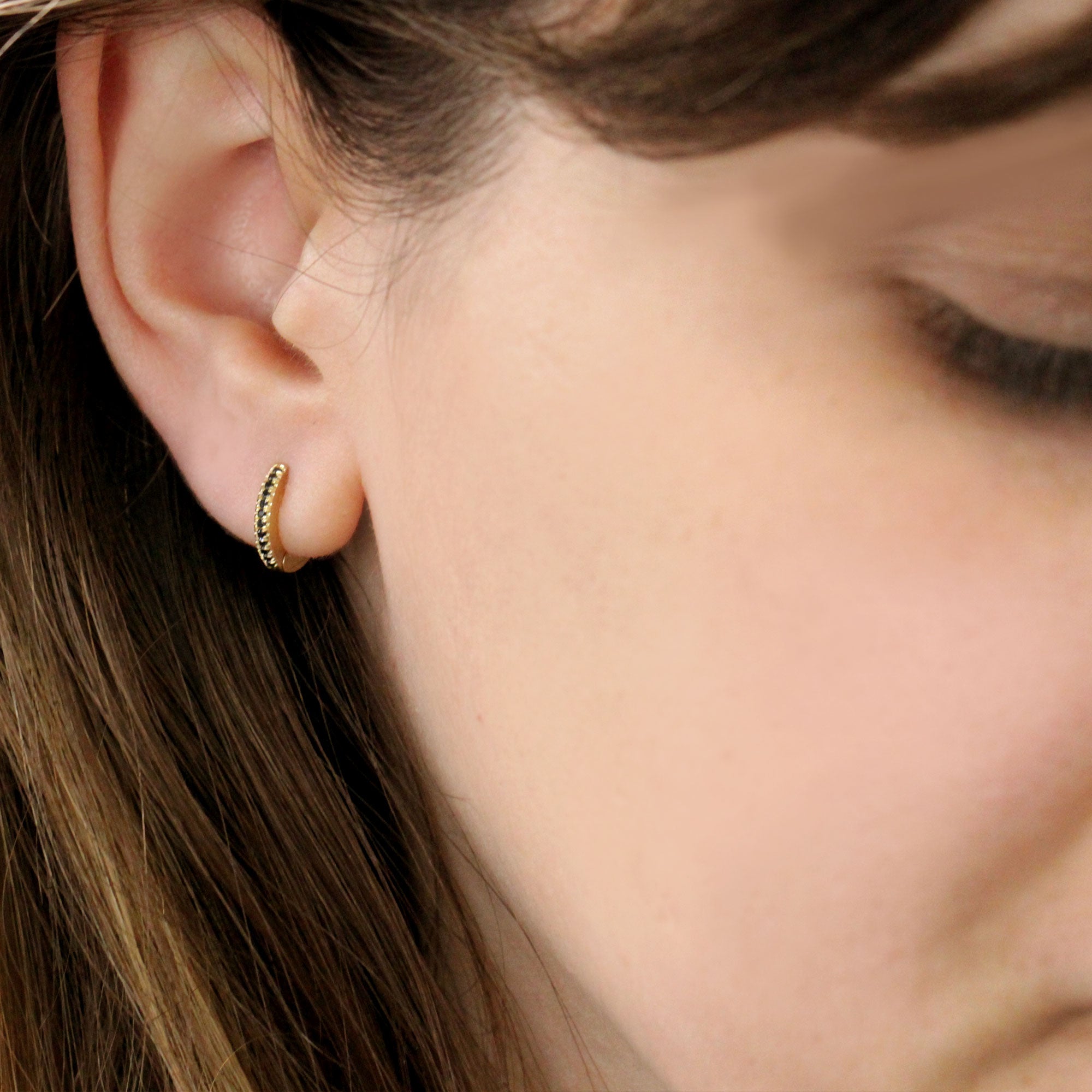 Khloé Small Hoop Gold Earring with Black Diamonds