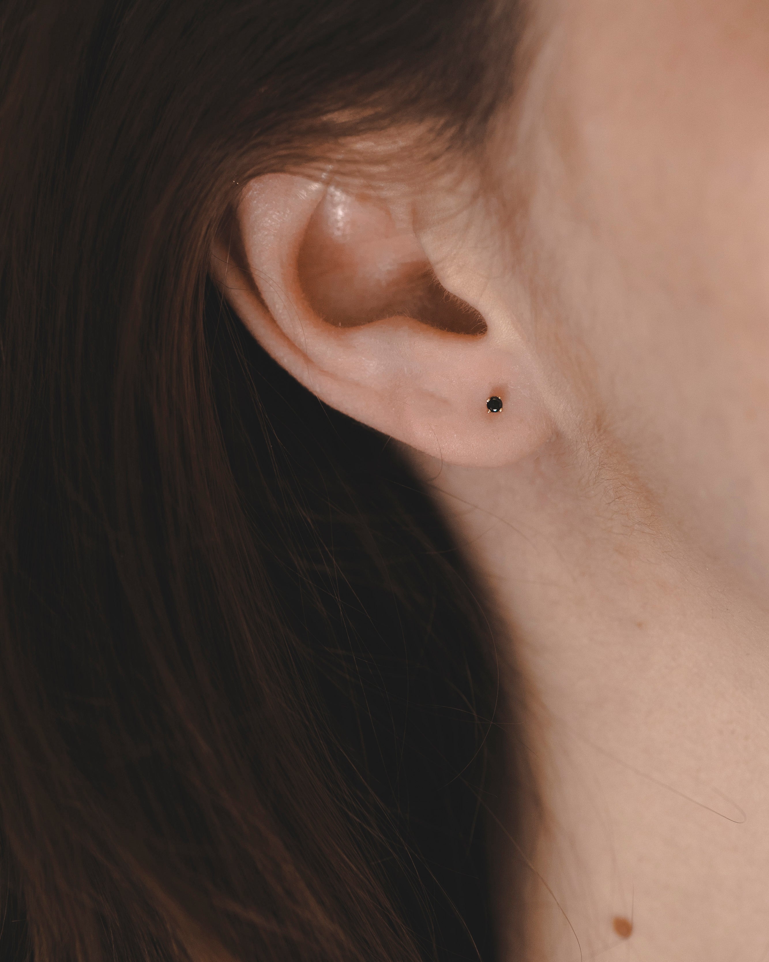 Martina Gold Earring 2mm Black Diamond