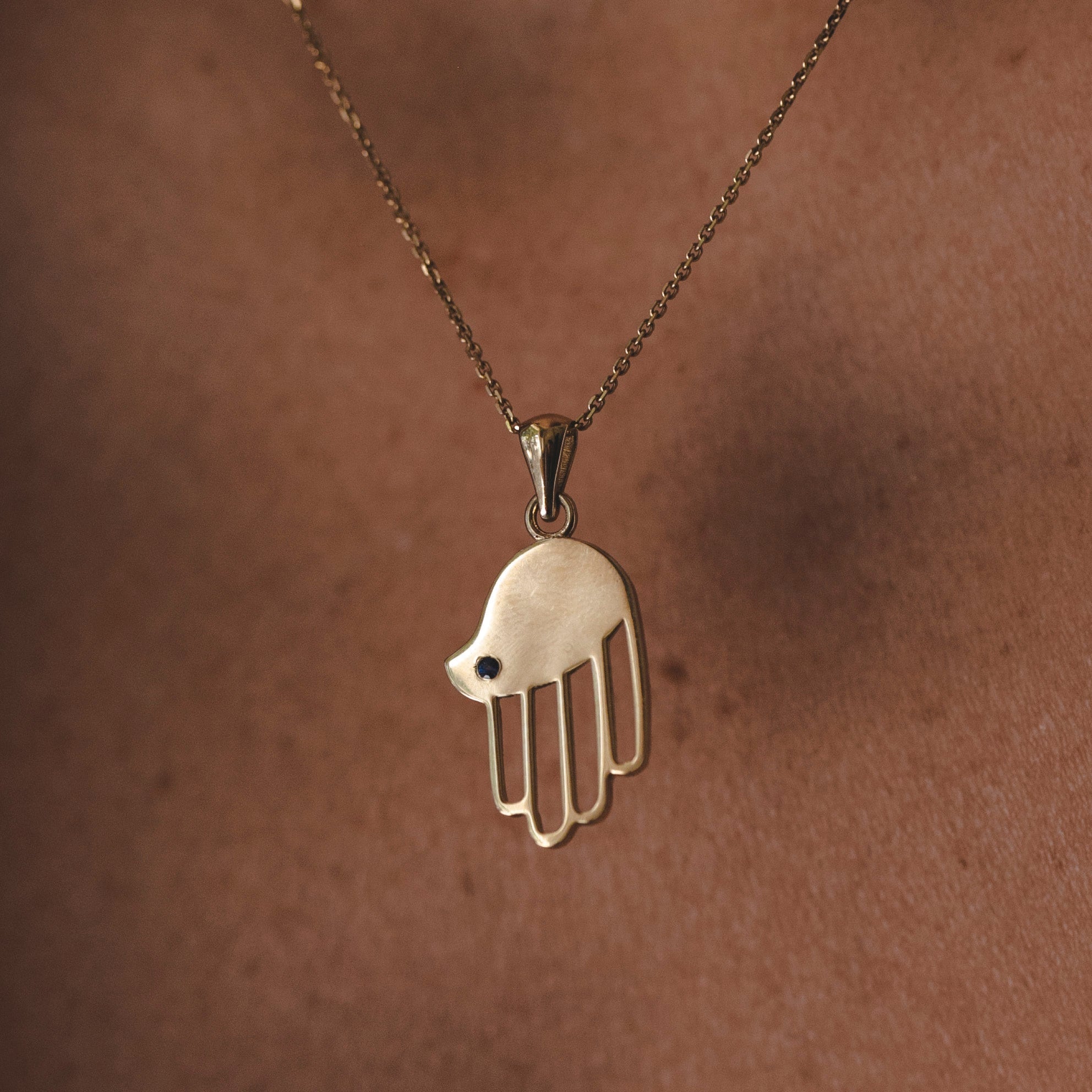 Salma Gold Hamsa Pendant With Sapphire