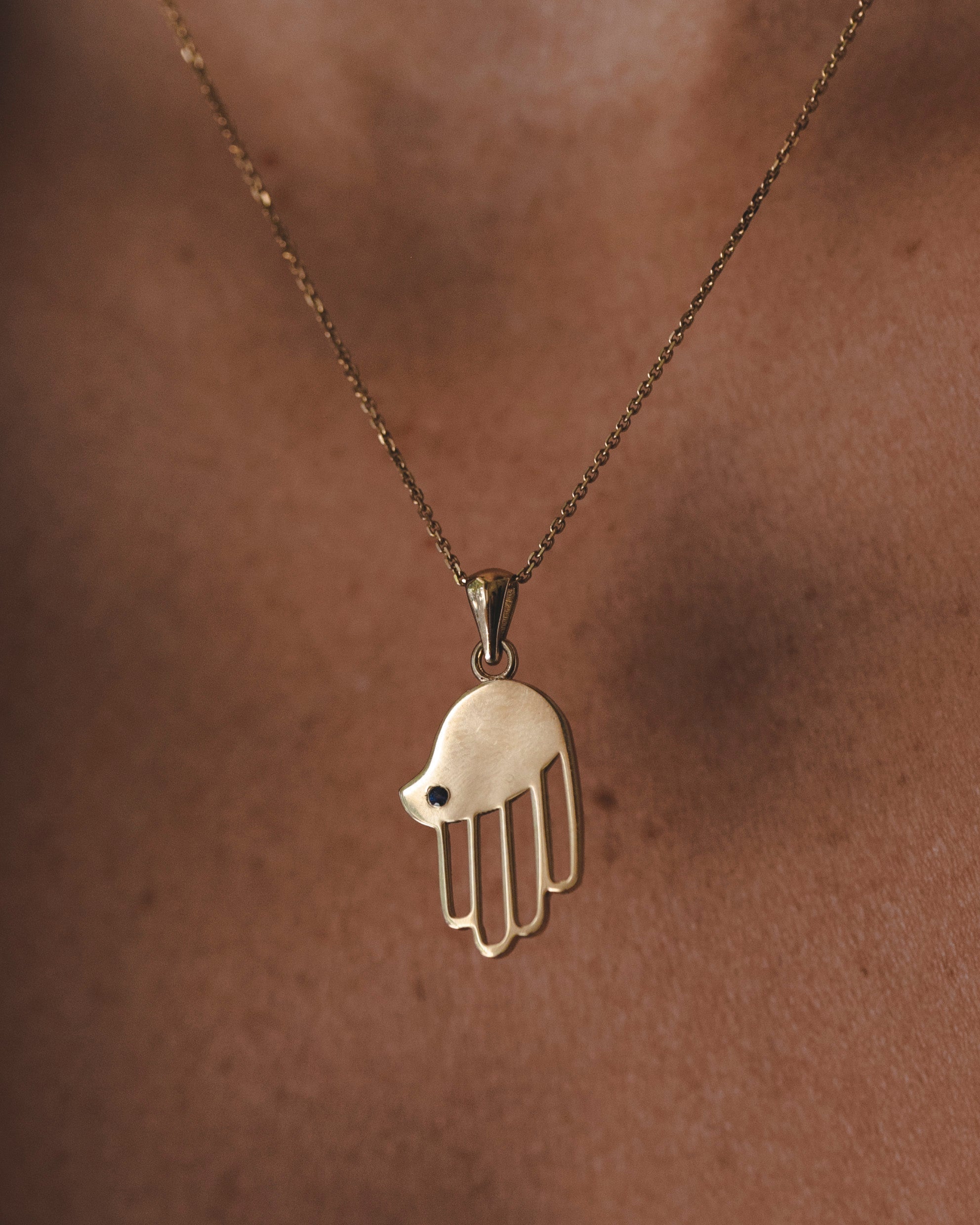 Salma Gold Hamsa Pendant With Sapphire