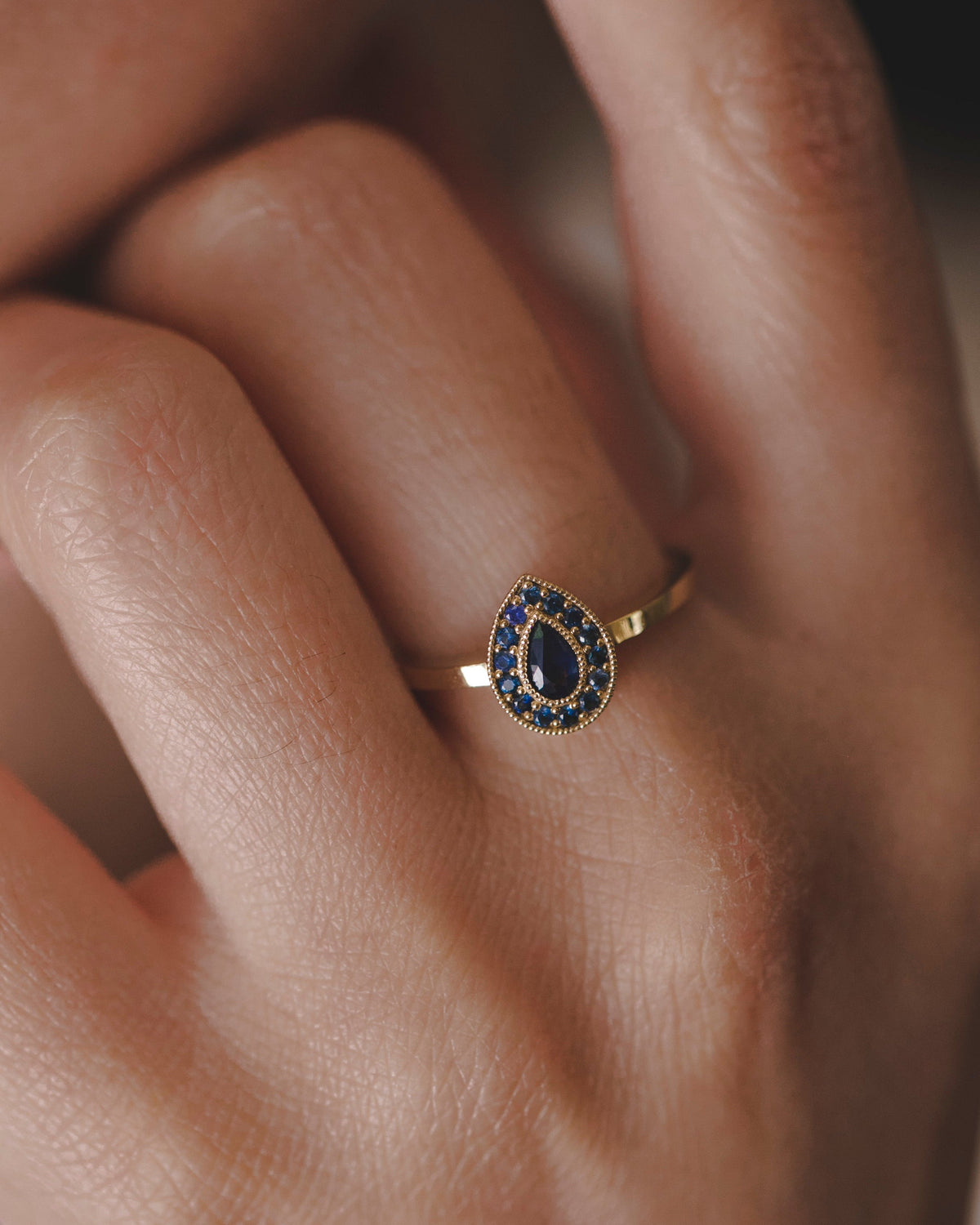 Luna Gold Ring Sapphire