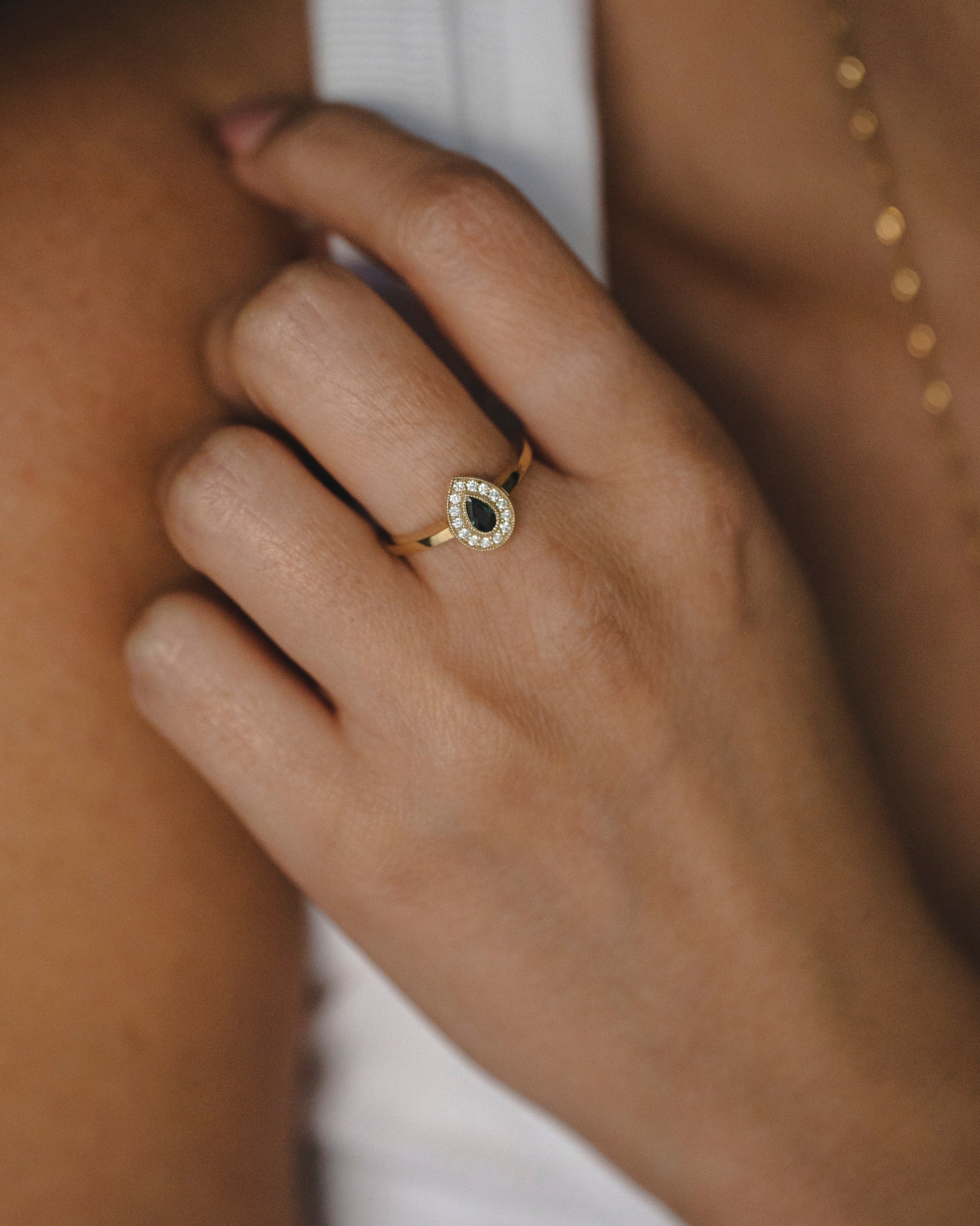 Luna Gold Ring Sapphire & Diamonds