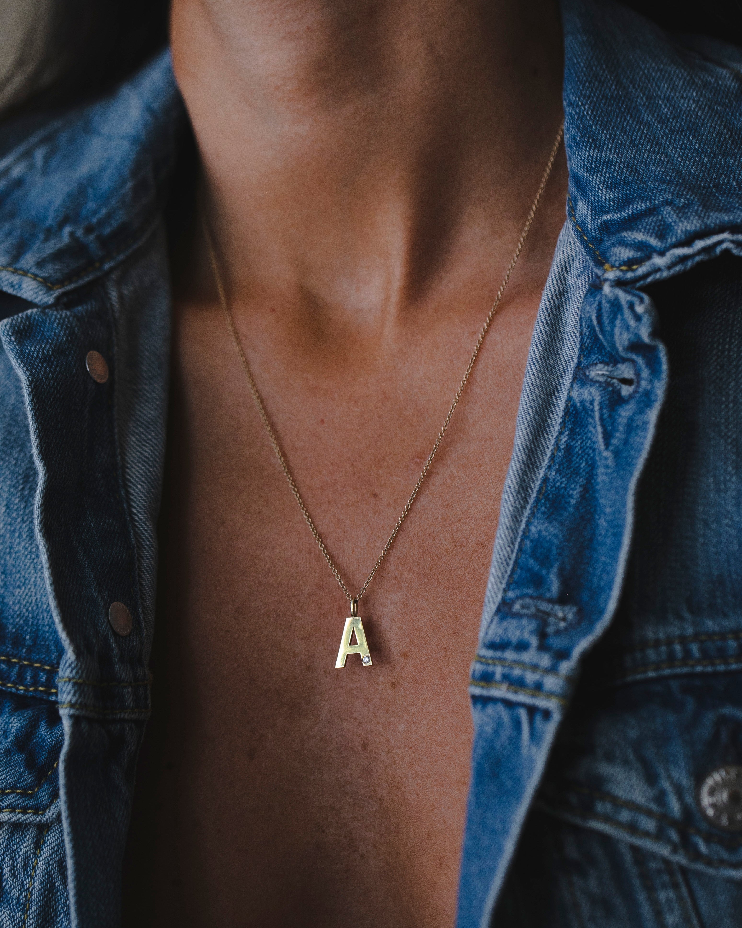 Oxford pendant With Diamond