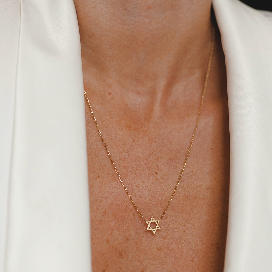 Classic Star Of David Gold Necklace