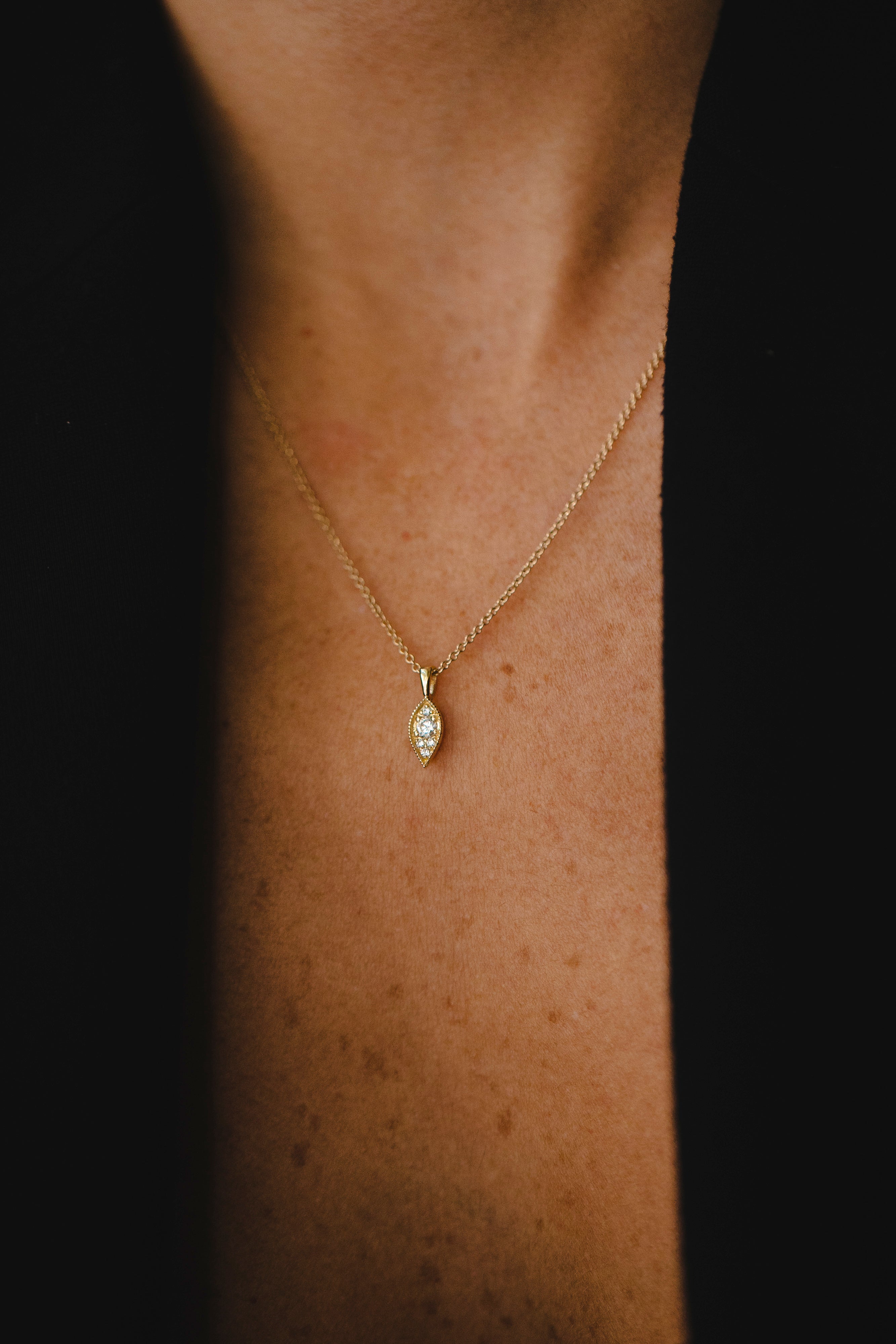 Jane pendant white diamonds