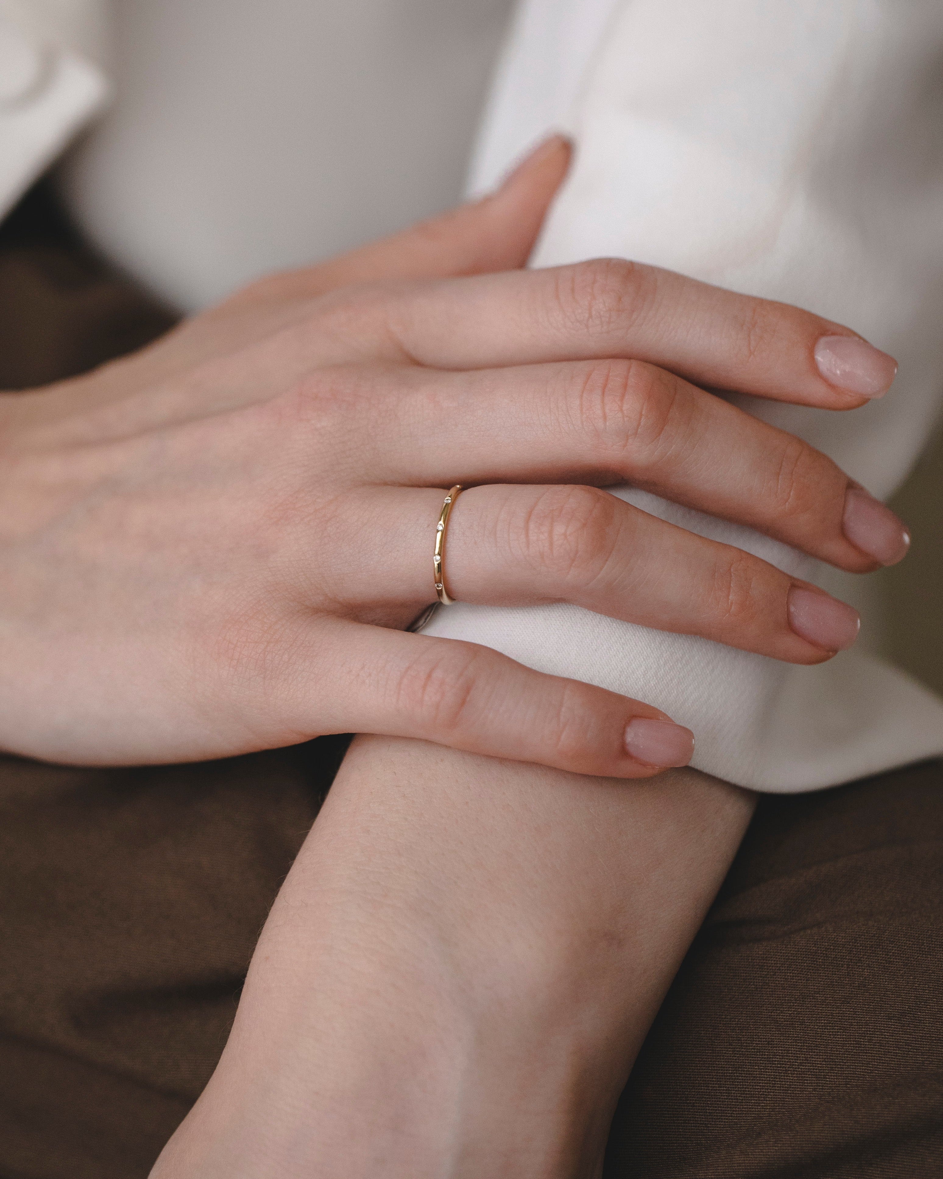 Donna Ring five White Diamonds