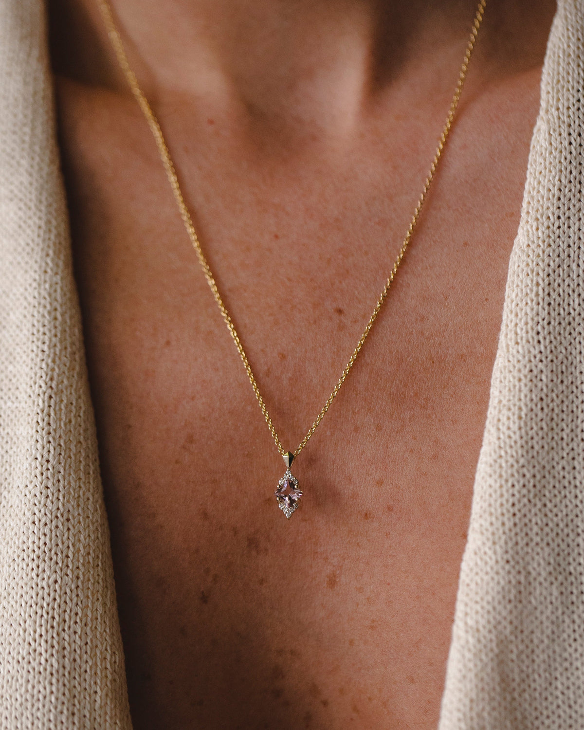 Juliette Necklace With Diamonds and Morganite