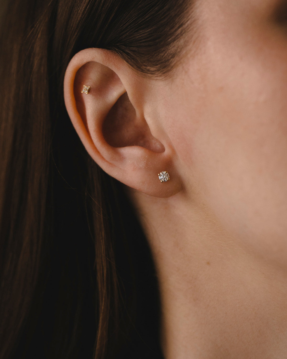 Martina Gold earring 4mm White Diamond