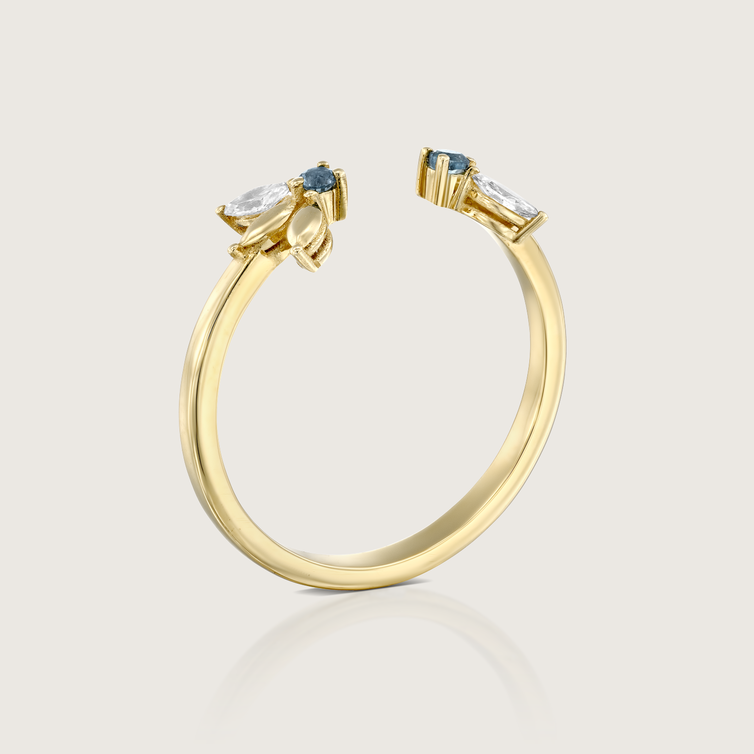 Jeanne Bécu Open Gold Ring With Diamonds & Blue Topaz