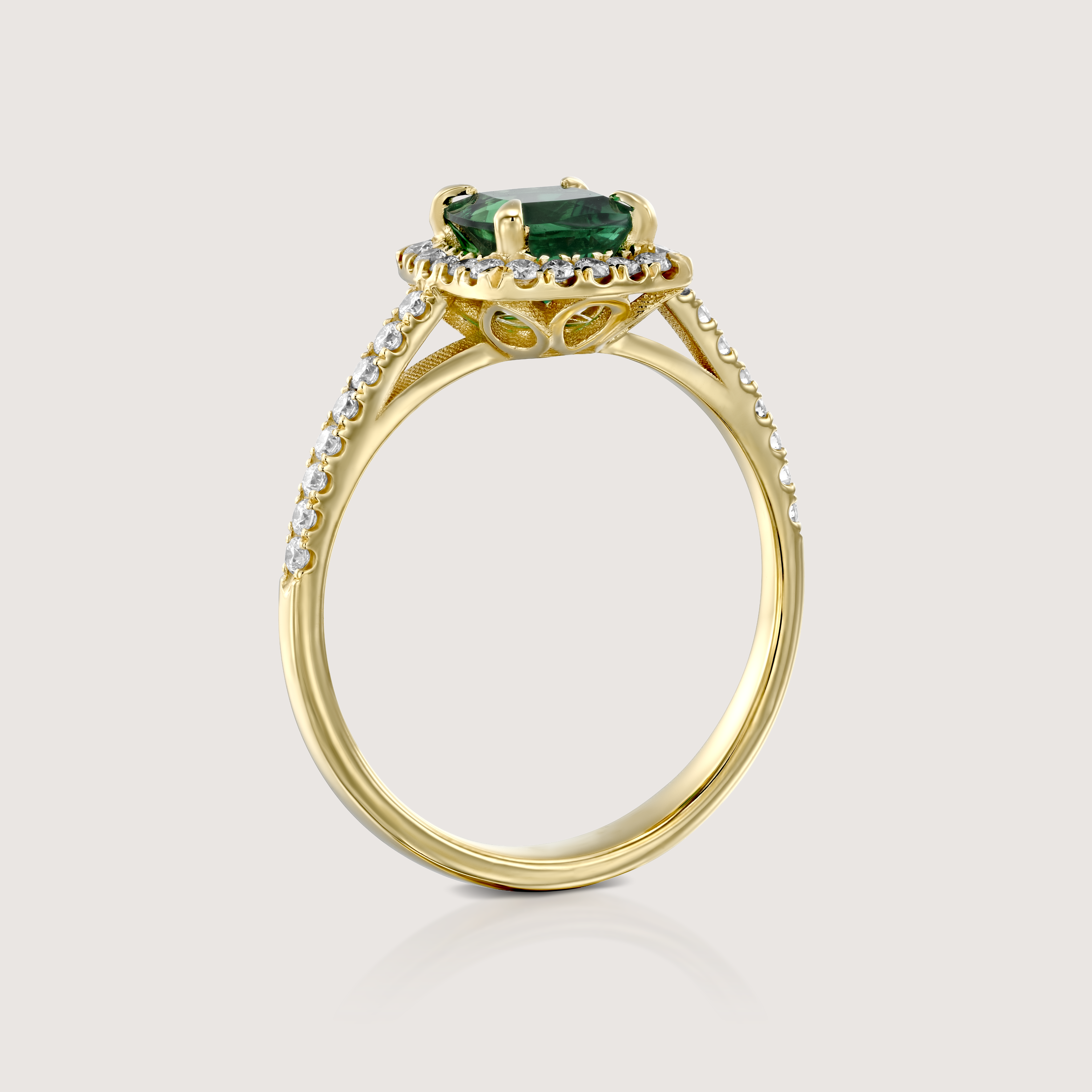 Rachel Ring With Emerald and Diamonds