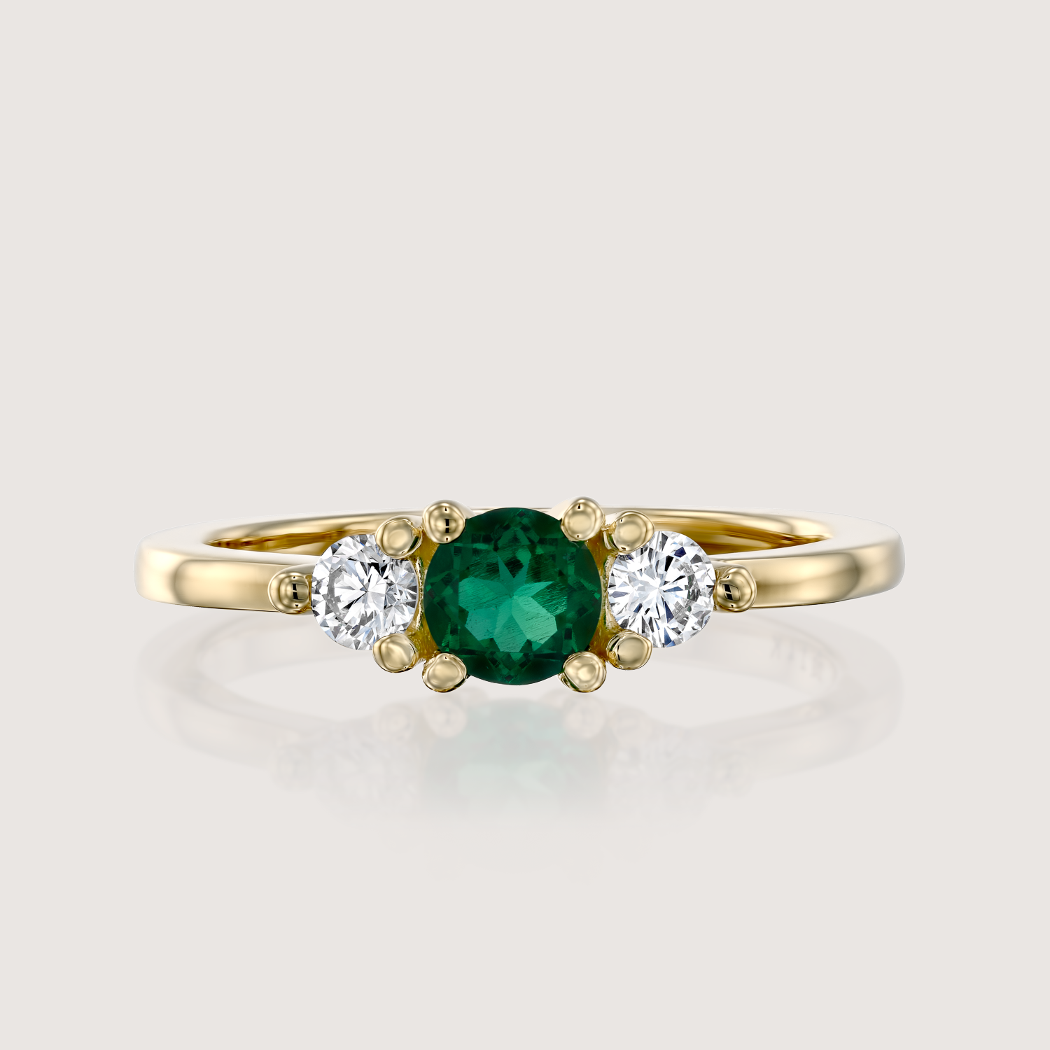 Audrey Gold Ring 4.5mm Emerald & Diamond