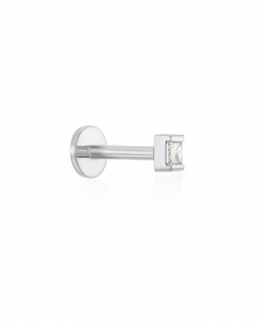 Princess piercing earring with white diamond